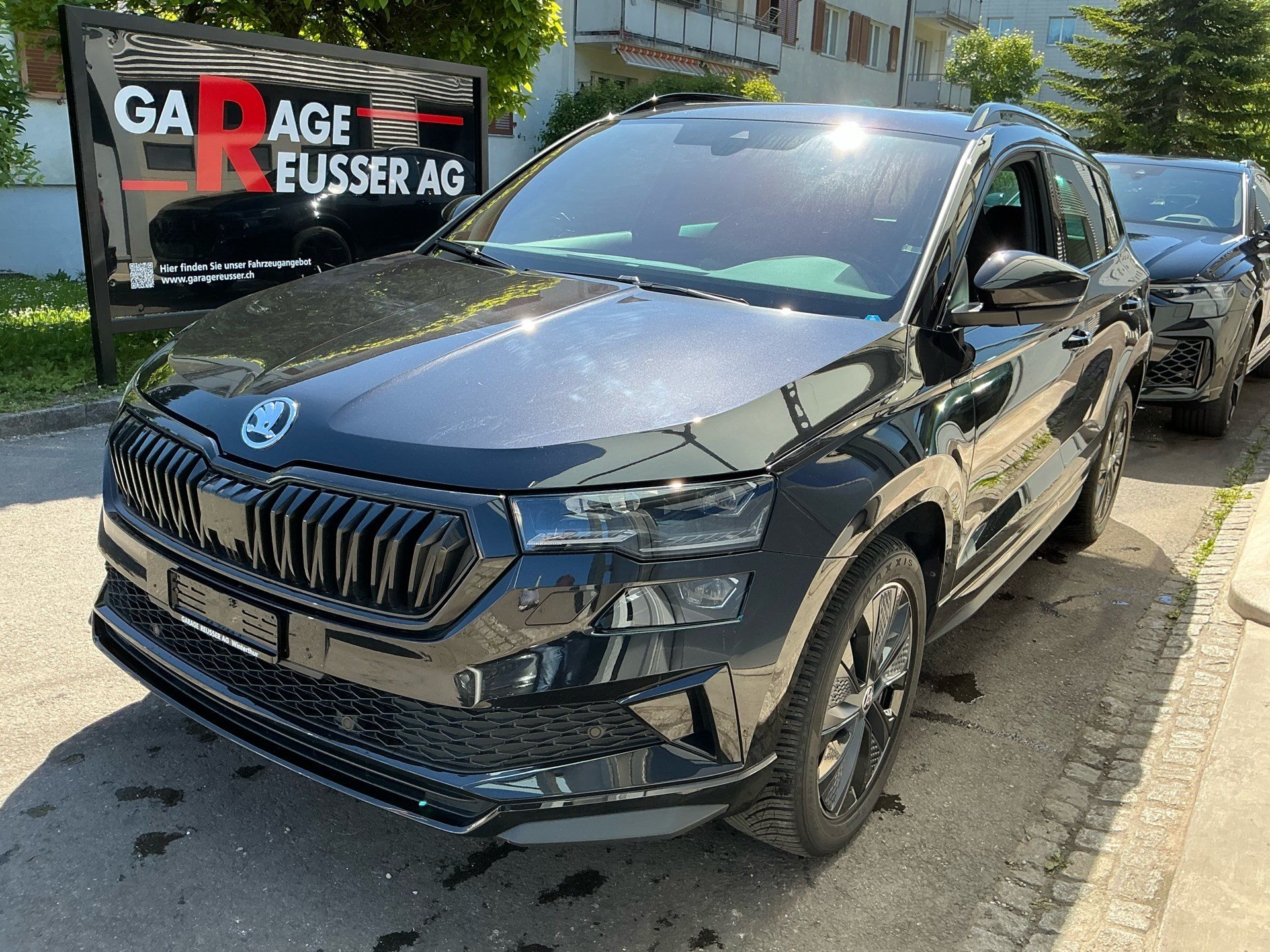 SKODA Karoq Sportline 4x4 *** PANORAMADACH & VIELES MEHR !!! ***