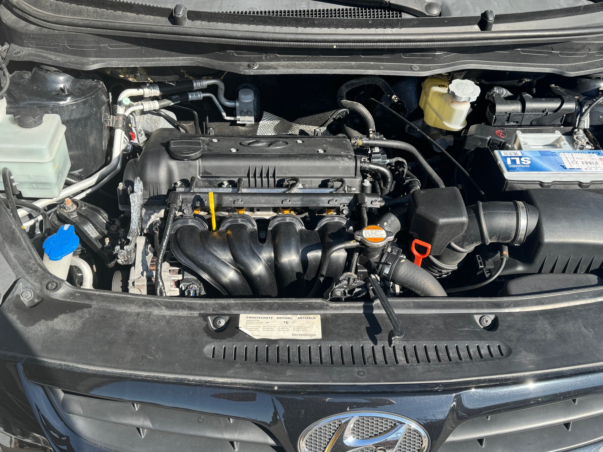 HYUNDAI i20 1.4 Style Automatic-image-7