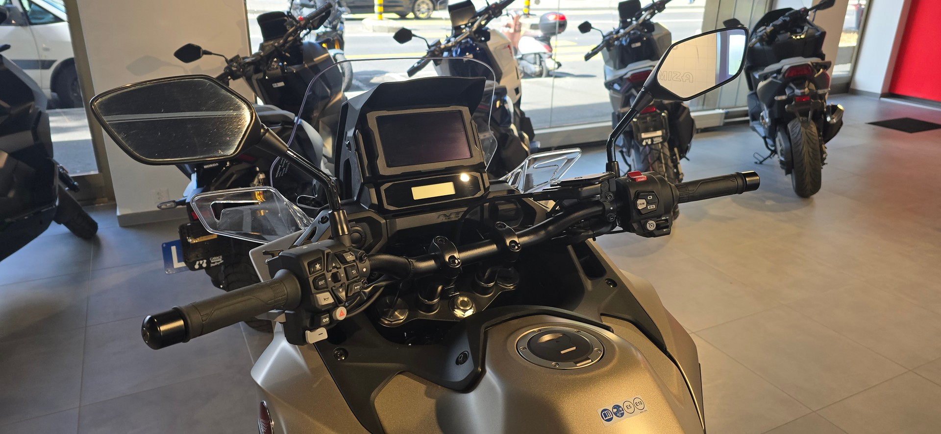 HONDA NT 1100 DCT ES-image-9