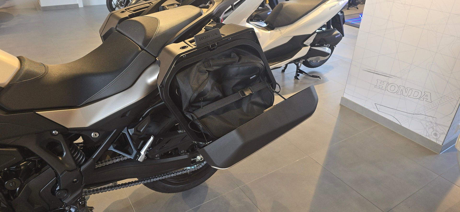 HONDA NT 1100 DCT ES-image-7