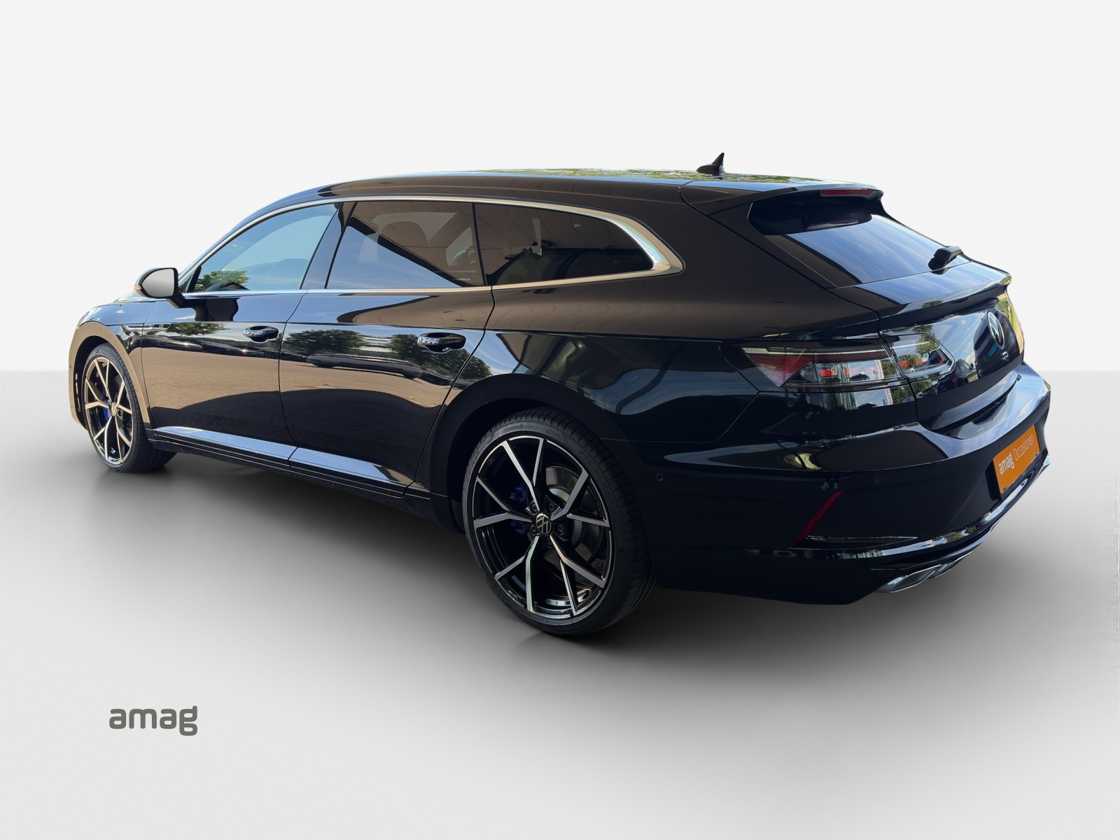 VW Arteon SB 2.0 TSI R 4Motion DSG-image-2