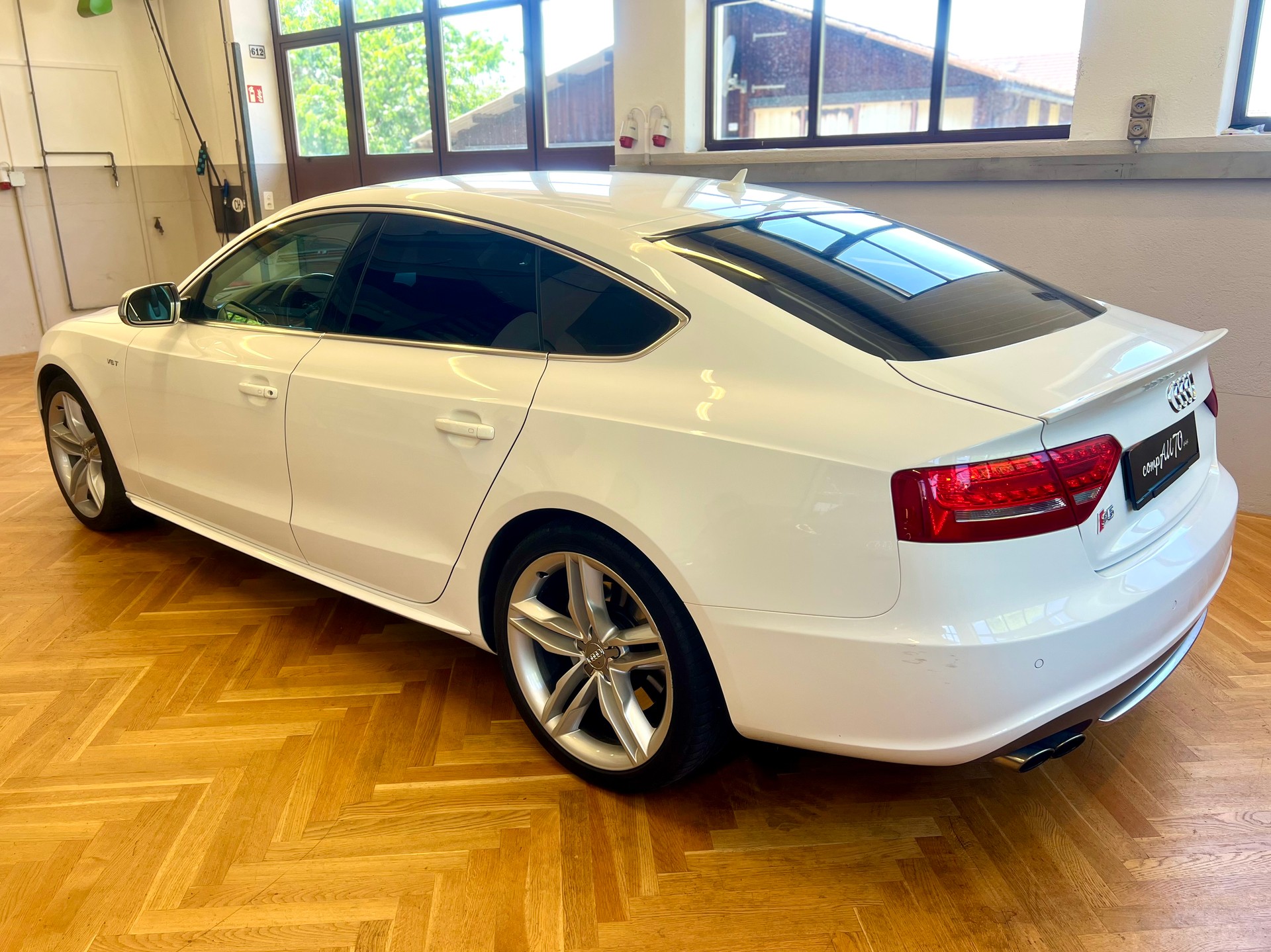 AUDI S5 Sportback 3.0 TFSI quattro S-tronic-image-6