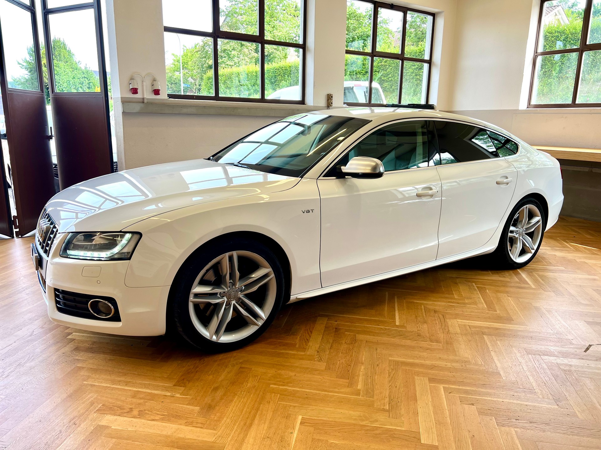 AUDI S5 Sportback 3.0 TFSI quattro S-tronic-image-4