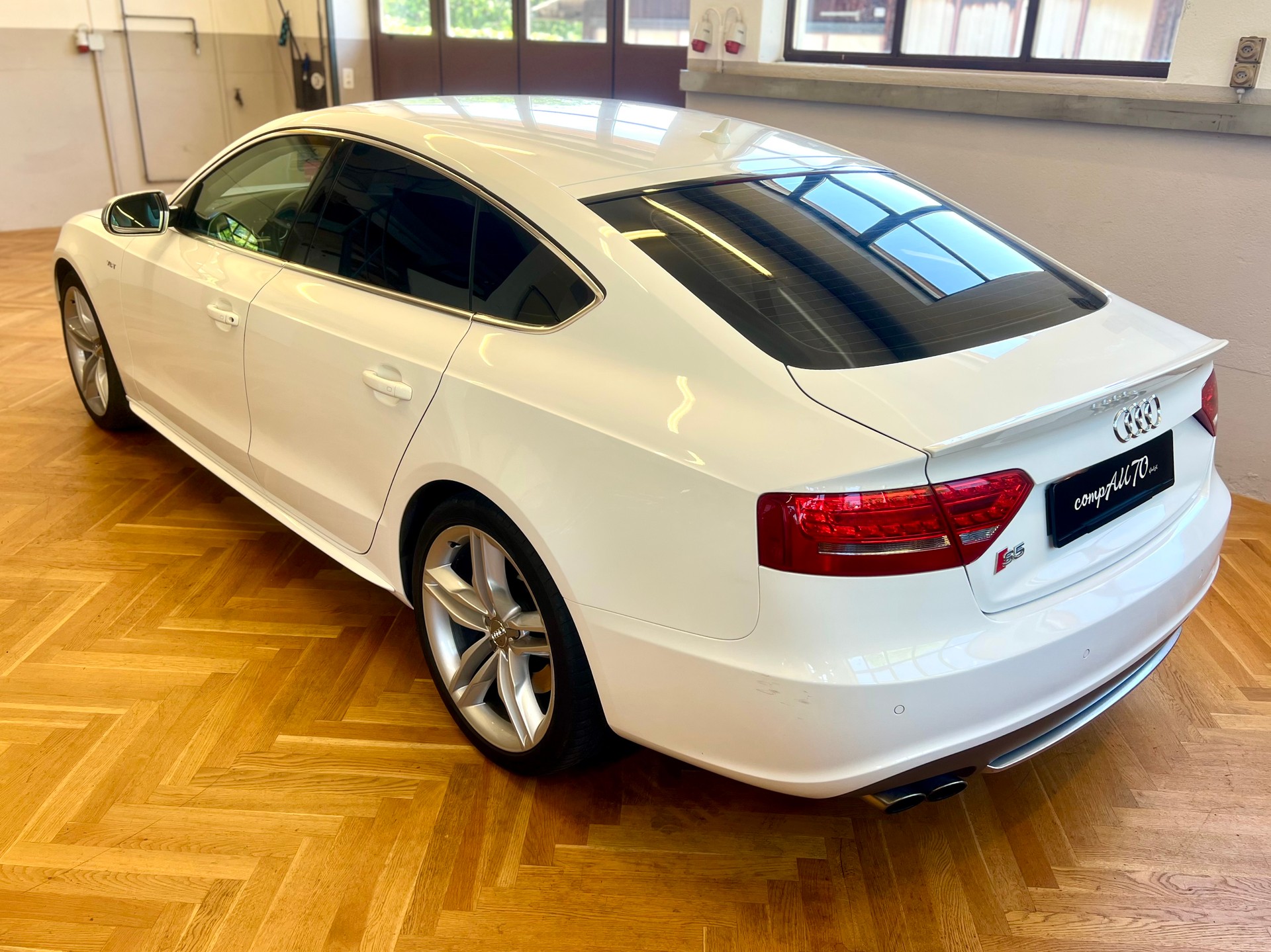 AUDI S5 Sportback 3.0 TFSI quattro S-tronic-image-7