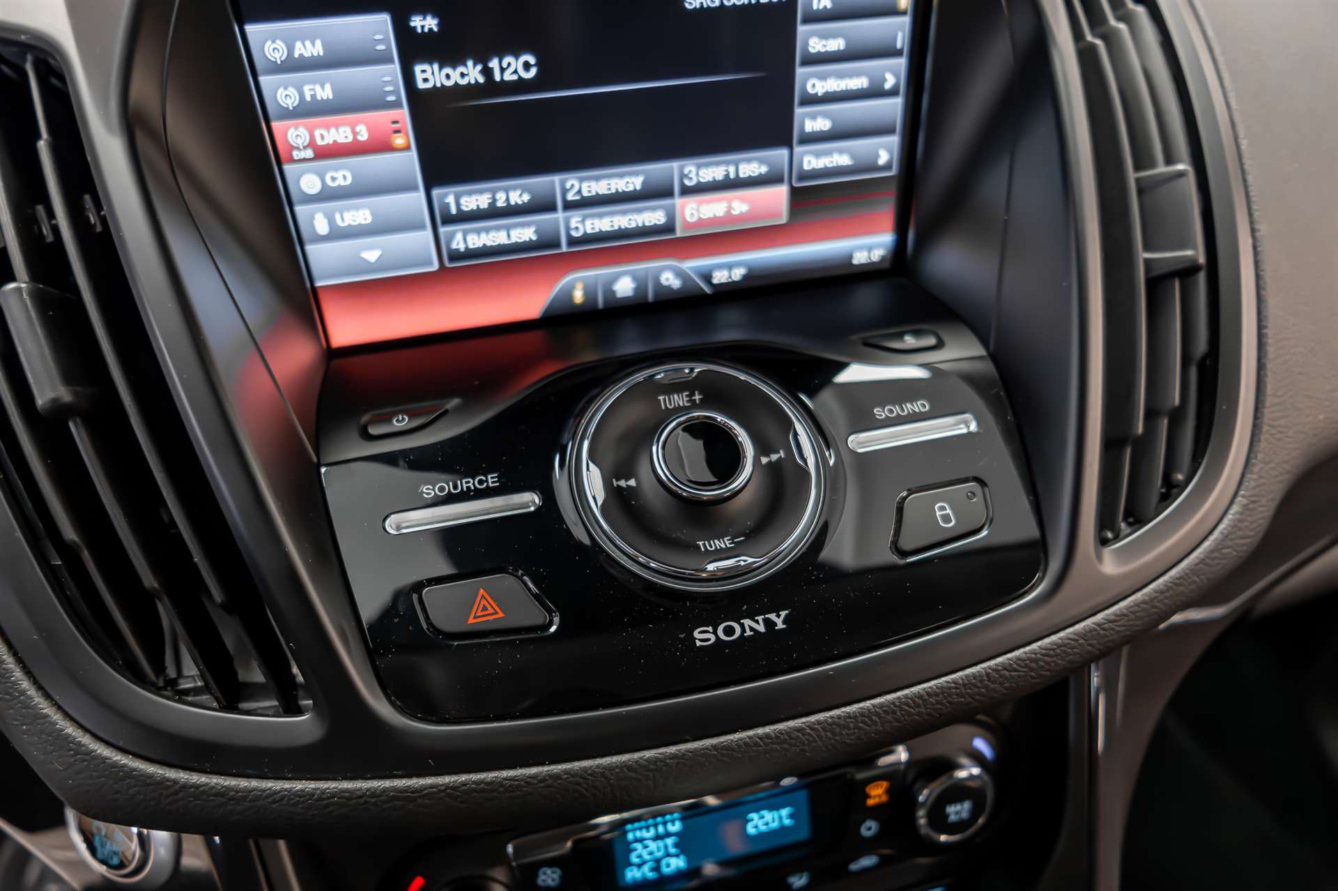FORD Kuga 2.0 TDCi Titanium S 4WD PowerShift-image-16