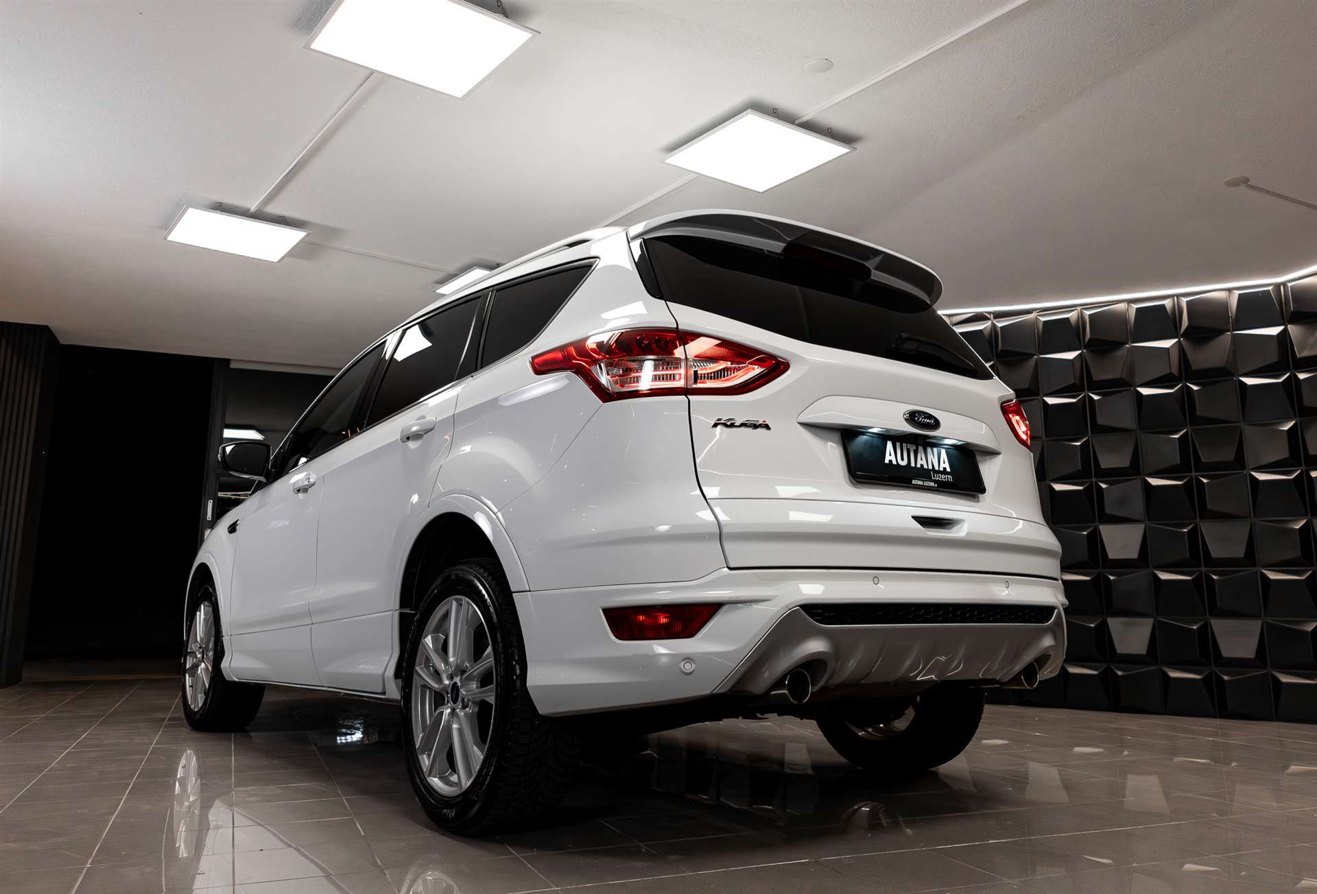 FORD Kuga 2.0 TDCi Titanium S 4WD PowerShift-image-25
