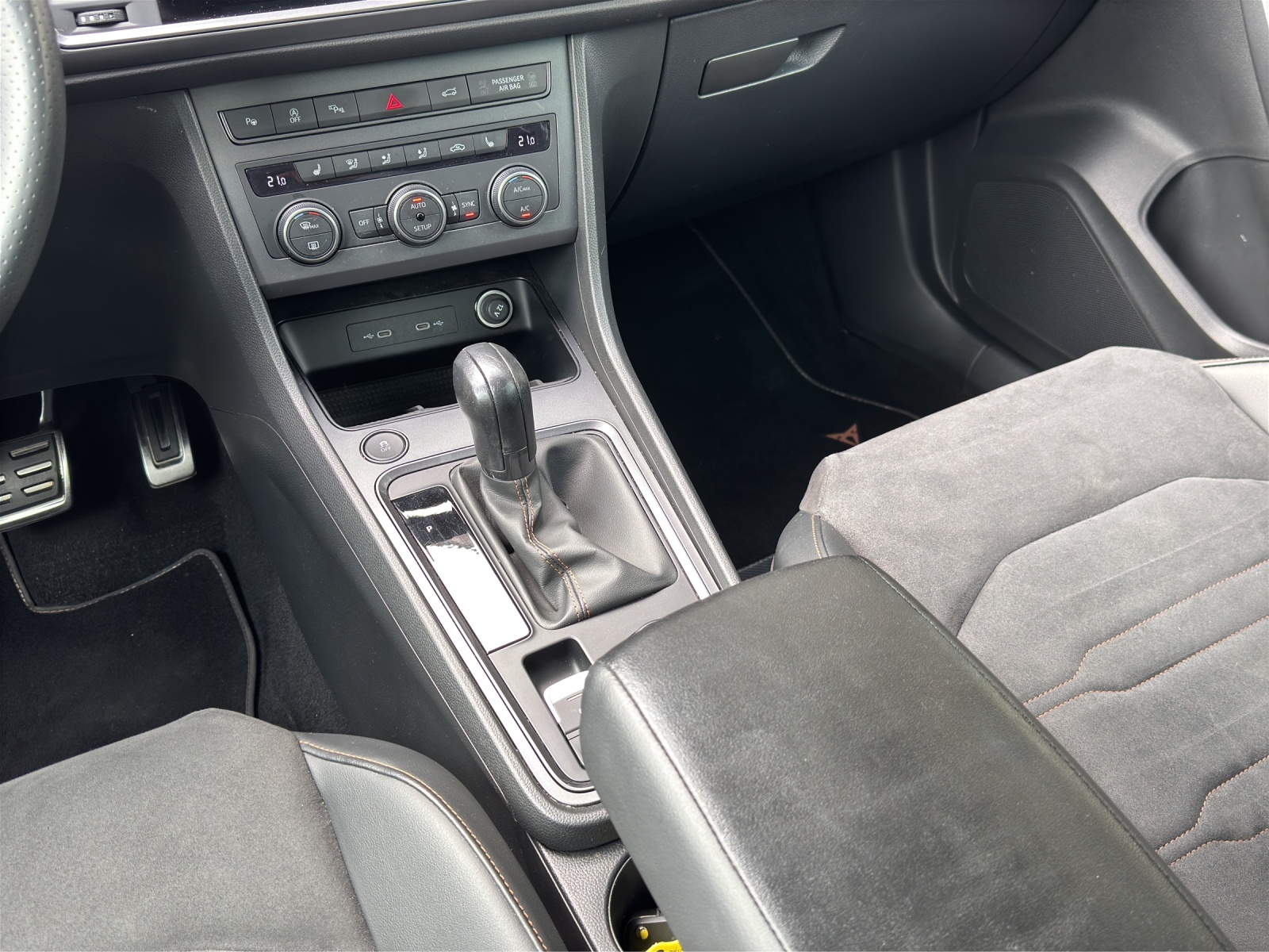 CUPRA Ateca 2.0 TSI VZ 4Drive DSG-image-11