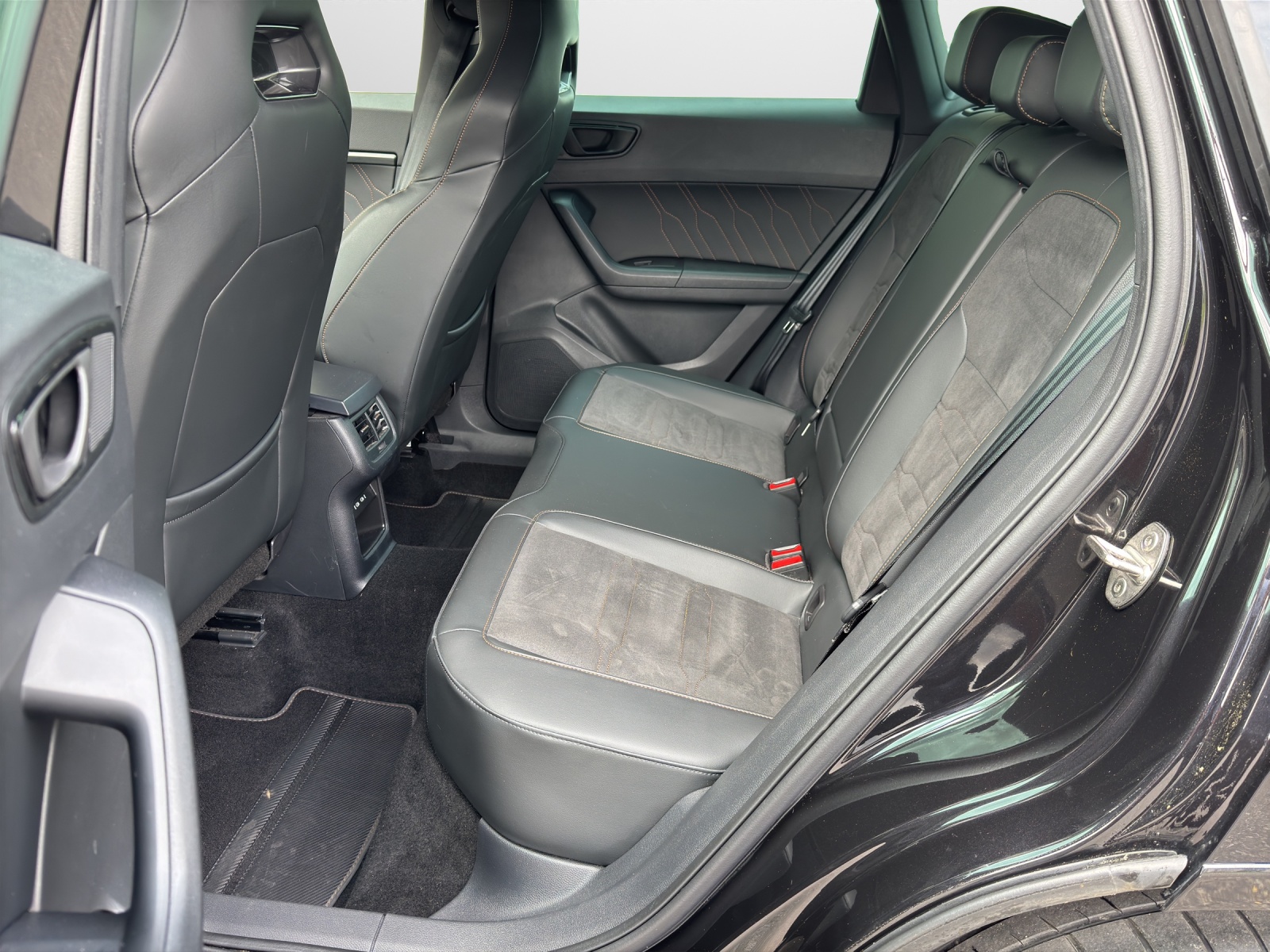 CUPRA Ateca 2.0 TSI VZ 4Drive DSG-image-8
