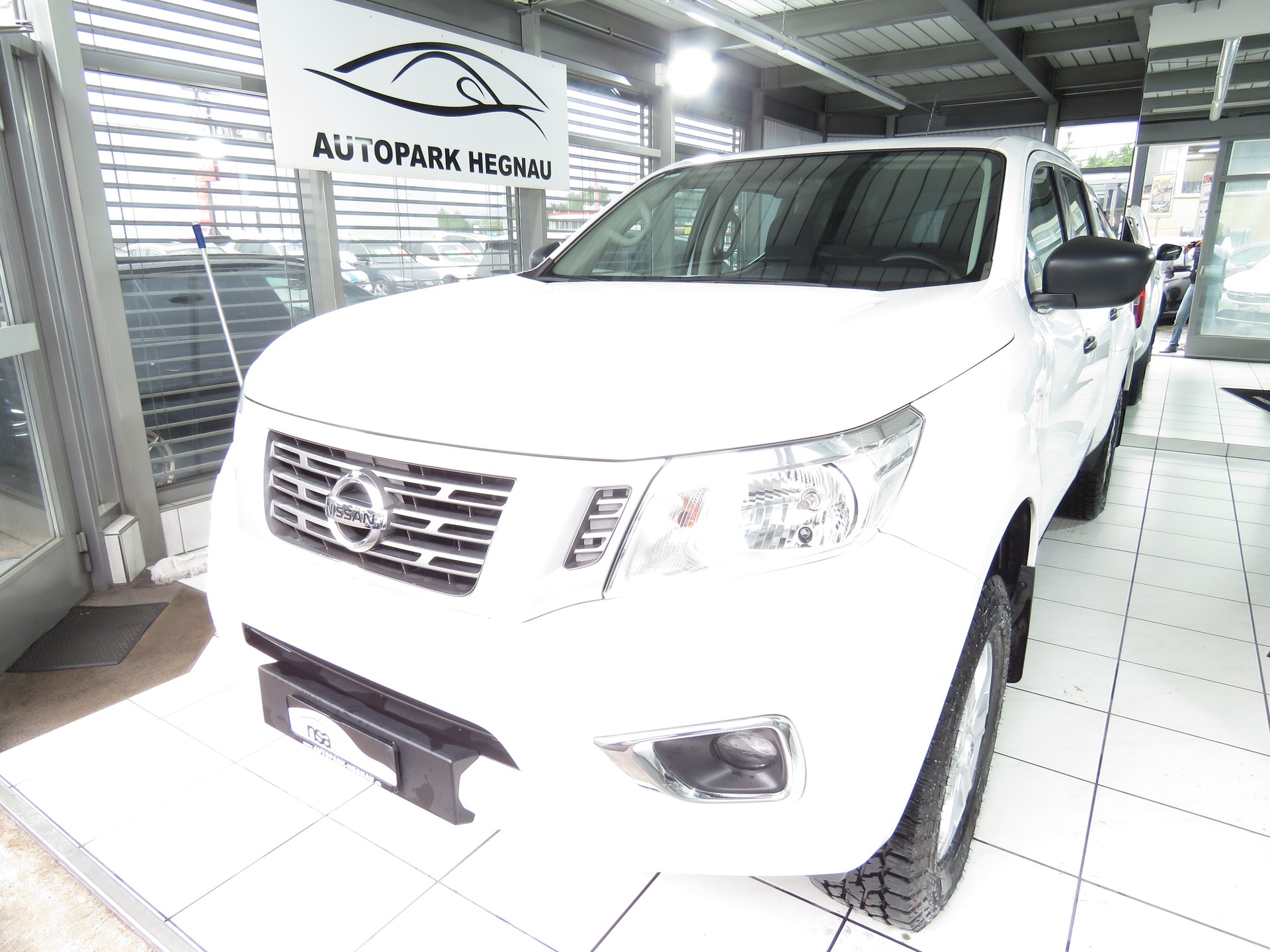 NISSAN Navara Double Cab Acenta 2.3 dCi 4WD (AHK 3.5 t, NL 850 kg)