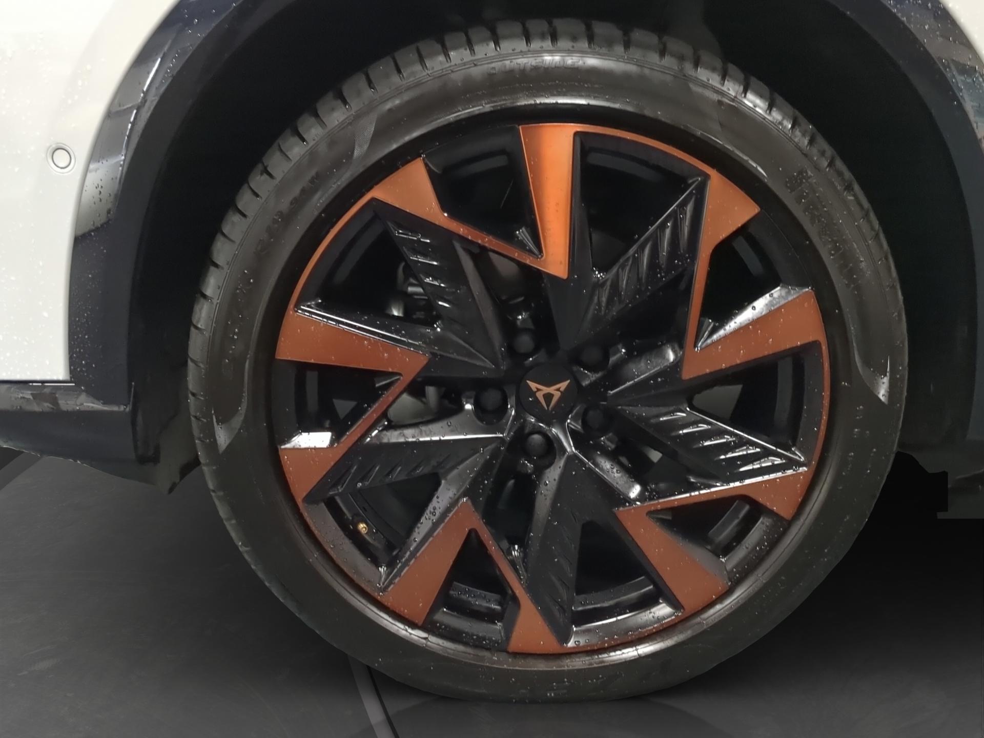 CUPRA Formentor 1.5 TSI DSG-image-24