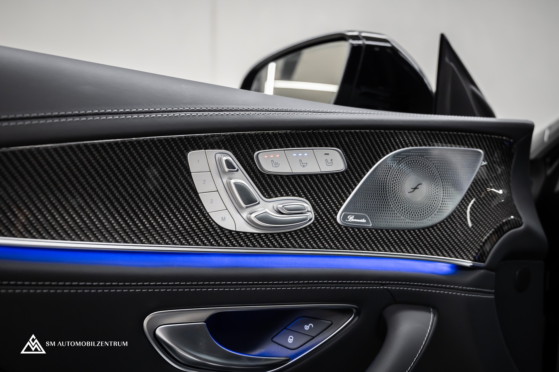 MERCEDES-BENZ AMG GT 63 S 4matic+ / Aeropaket / Carbon / Standheizung / Sitzbelüftung-image-17