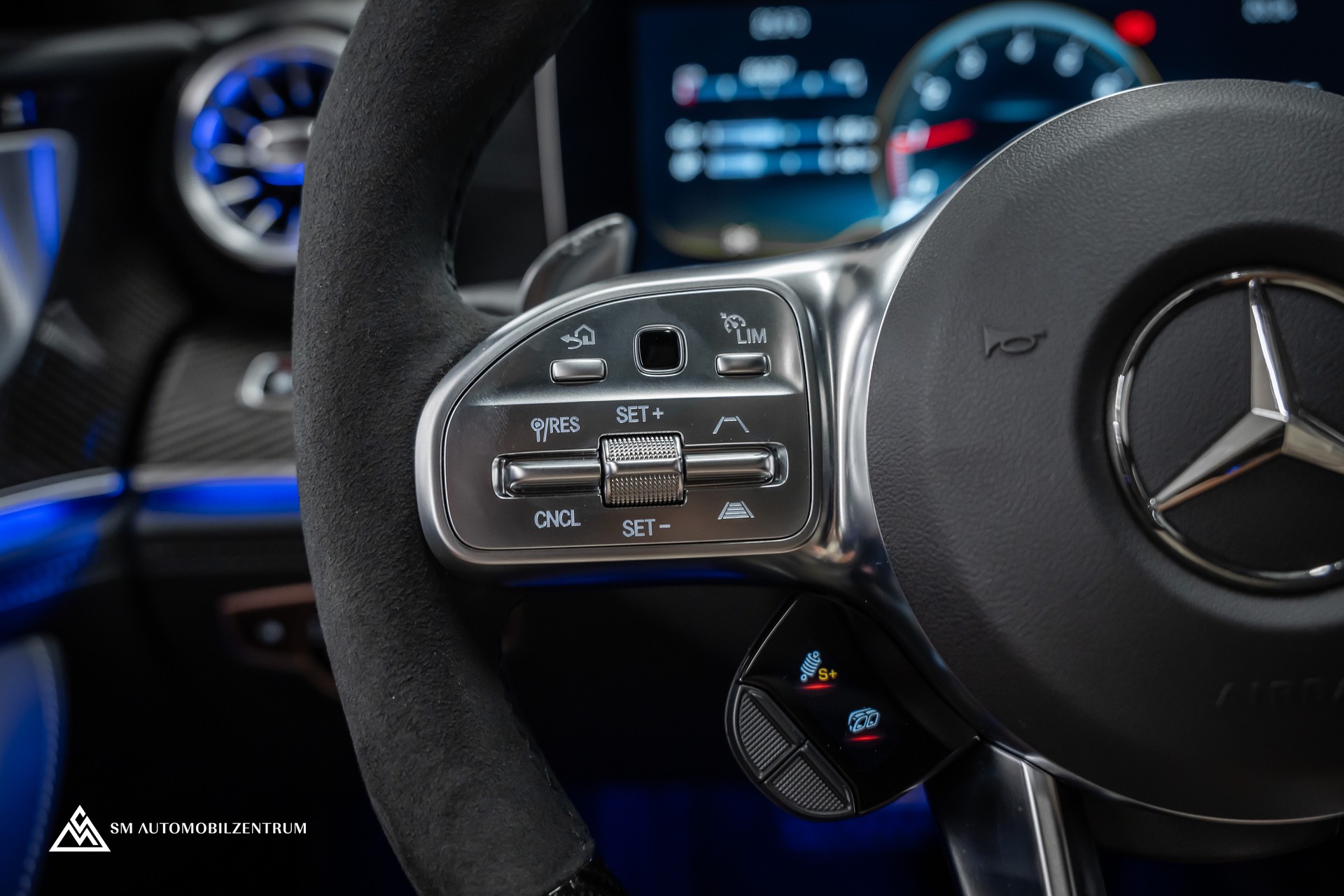 MERCEDES-BENZ AMG GT 63 S 4matic+ / Aeropaket / Carbon / Standheizung / Sitzbelüftung-image-28