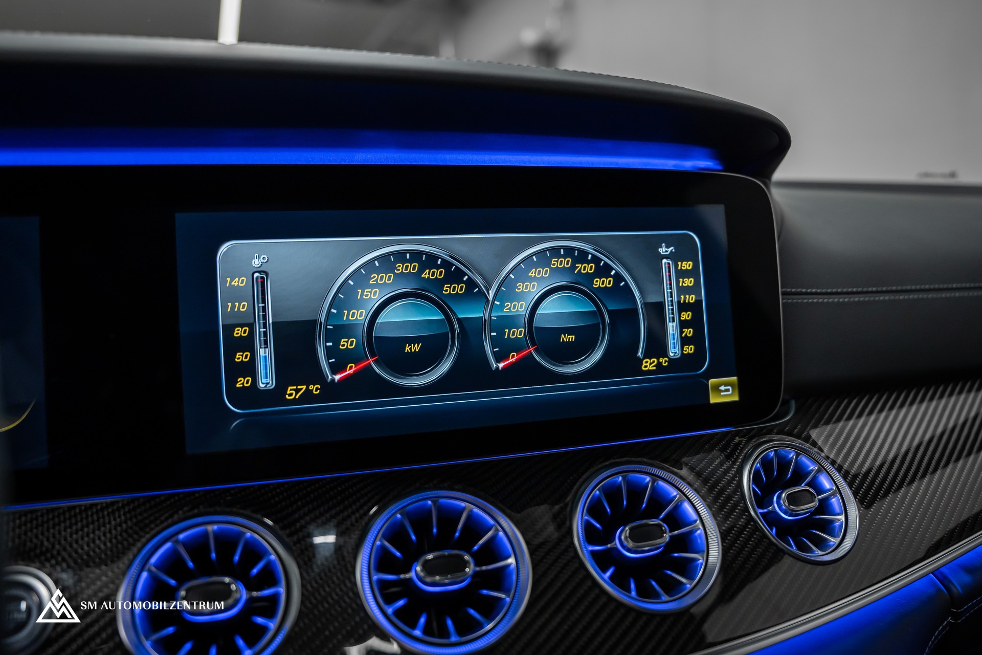 MERCEDES-BENZ AMG GT 63 S 4matic+ / Aeropaket / Carbon / Standheizung / Sitzbelüftung-image-38