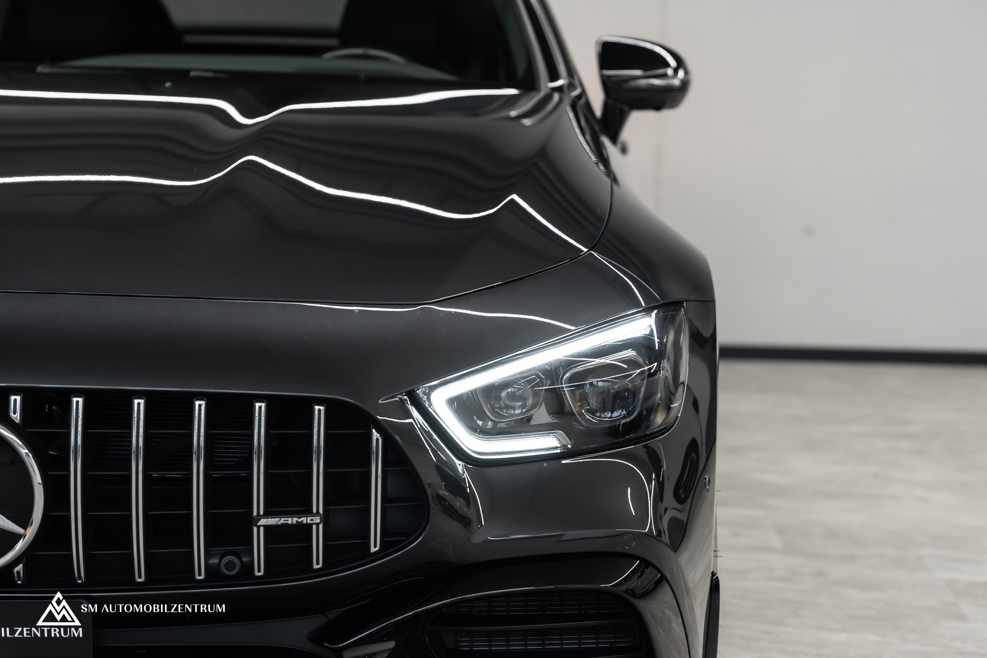 MERCEDES-BENZ AMG GT 63 S 4matic+ / Aeropaket / Carbon / Standheizung / Sitzbelüftung-showroom-element-3