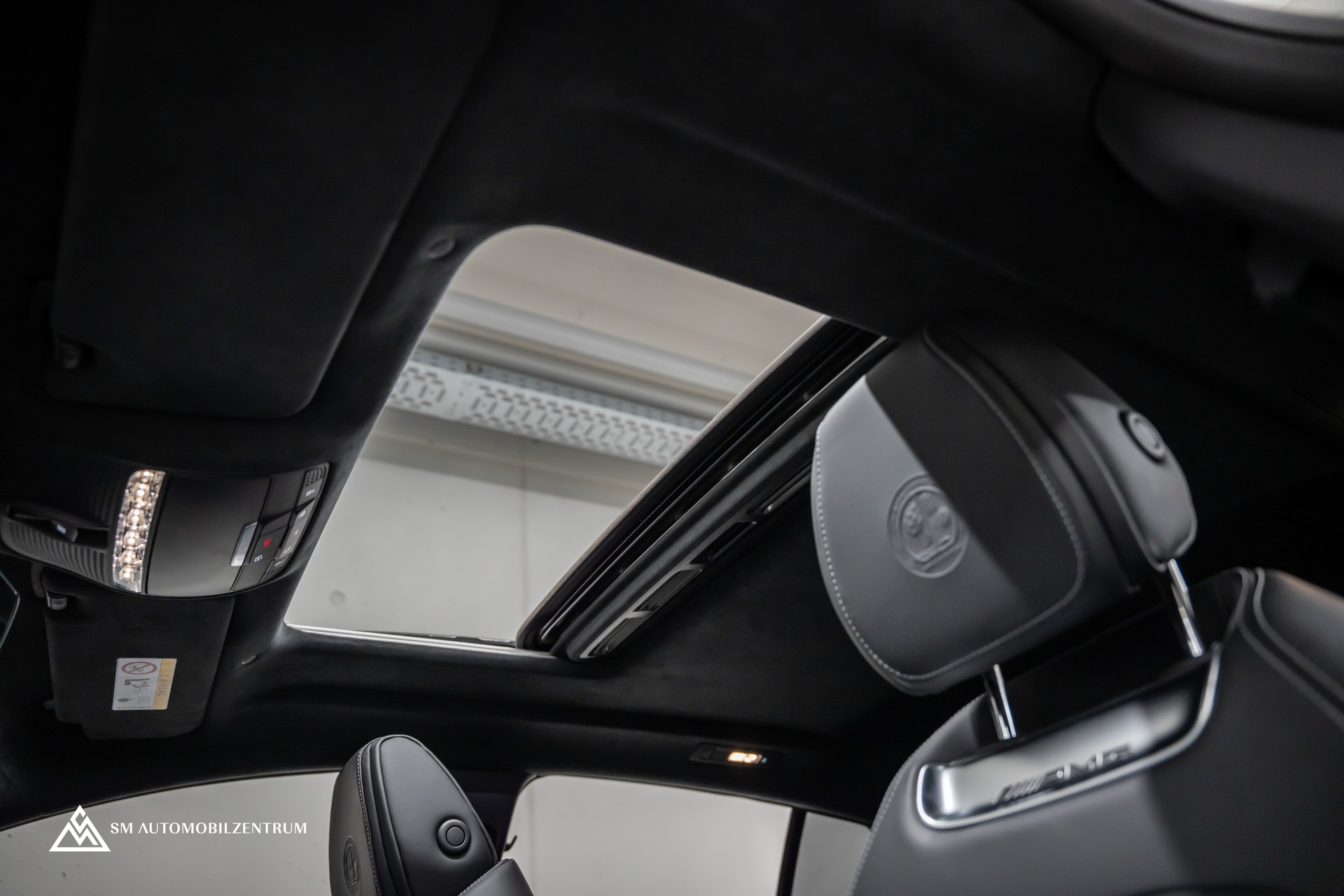 MERCEDES-BENZ AMG GT 63 S 4matic+ / Aeropaket / Carbon / Standheizung / Sitzbelüftung-image-43
