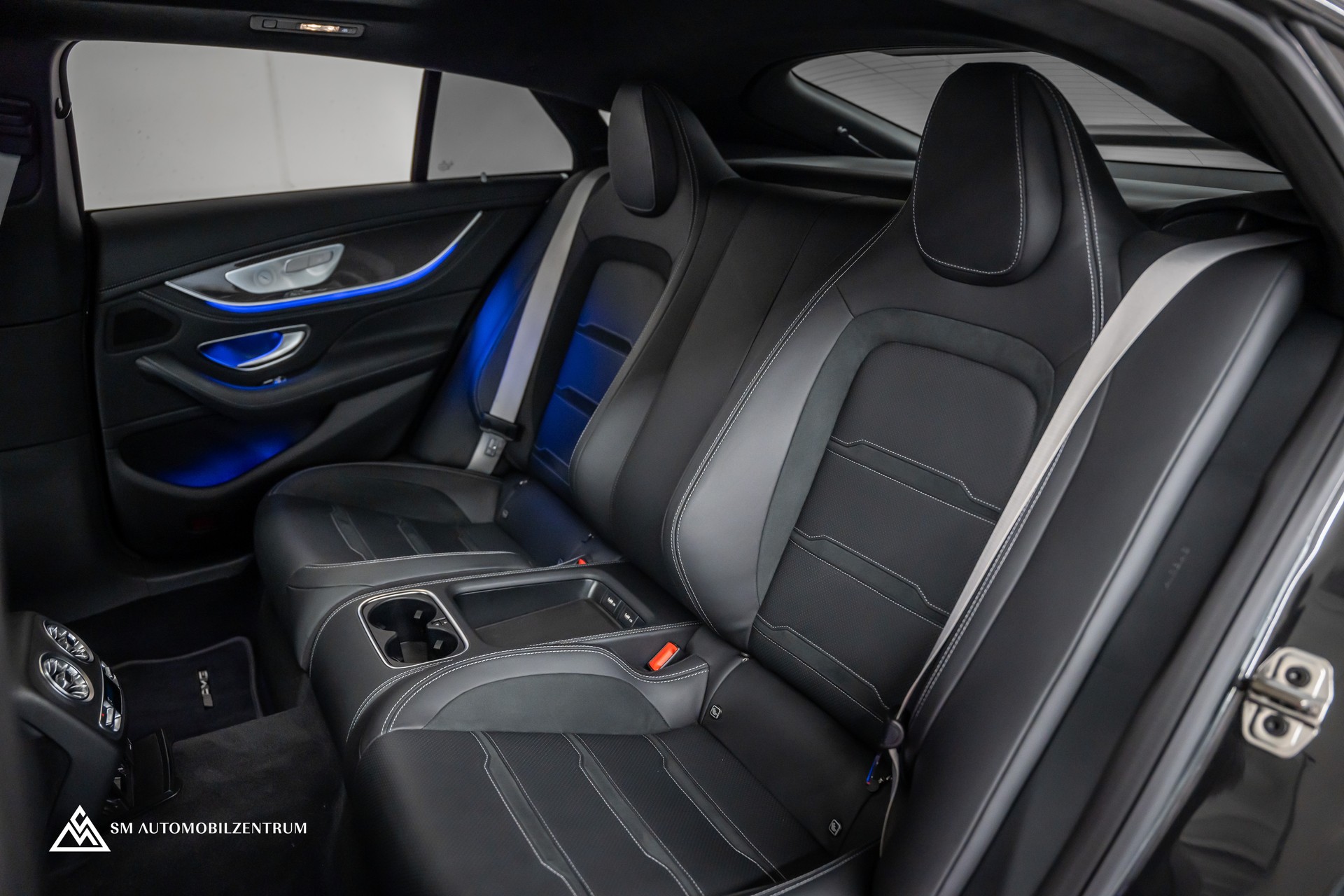 MERCEDES-BENZ AMG GT 63 S 4matic+ / Aeropaket / Carbon / Standheizung / Sitzbelüftung-image-24