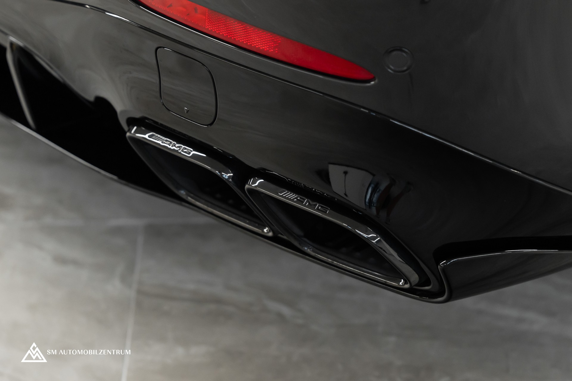 MERCEDES-BENZ AMG GT 63 S 4matic+ / Aeropaket / Carbon / Standheizung / Sitzbelüftung-image-10