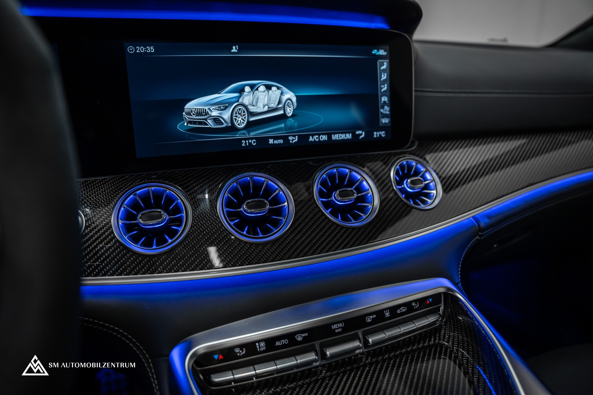 MERCEDES-BENZ AMG GT 63 S 4matic+ / Aeropaket / Carbon / Standheizung / Sitzbelüftung-image-31