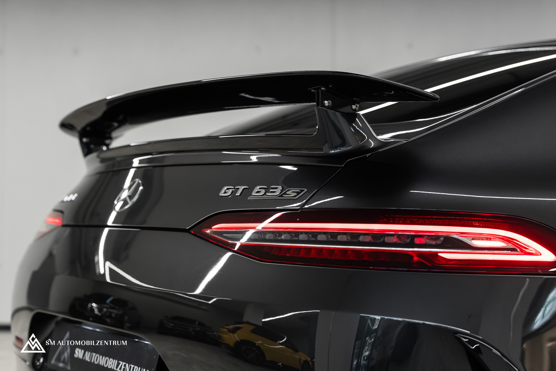 MERCEDES-BENZ AMG GT 63 S 4matic+ / Aeropaket / Carbon / Standheizung / Sitzbelüftung-image-9
