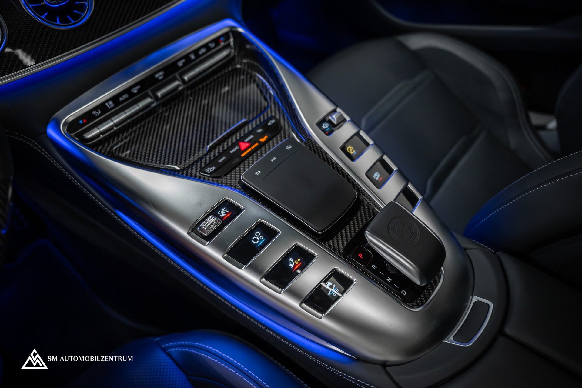 MERCEDES-BENZ AMG GT 63 S 4matic+ / Aeropaket / Carbon / Standheizung / Sitzbelüftung-image-34