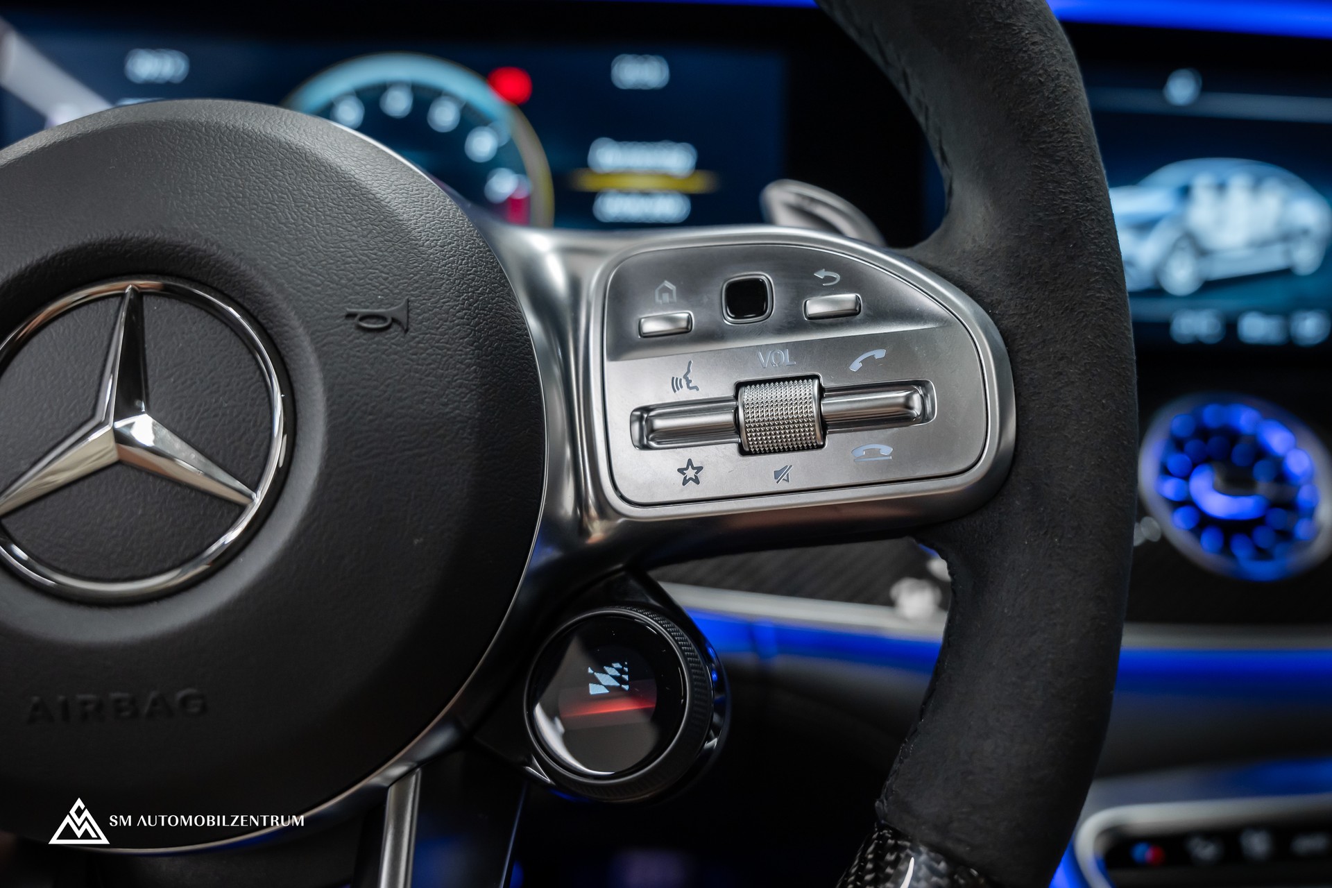 MERCEDES-BENZ AMG GT 63 S 4matic+ / Aeropaket / Carbon / Standheizung / Sitzbelüftung-image-29