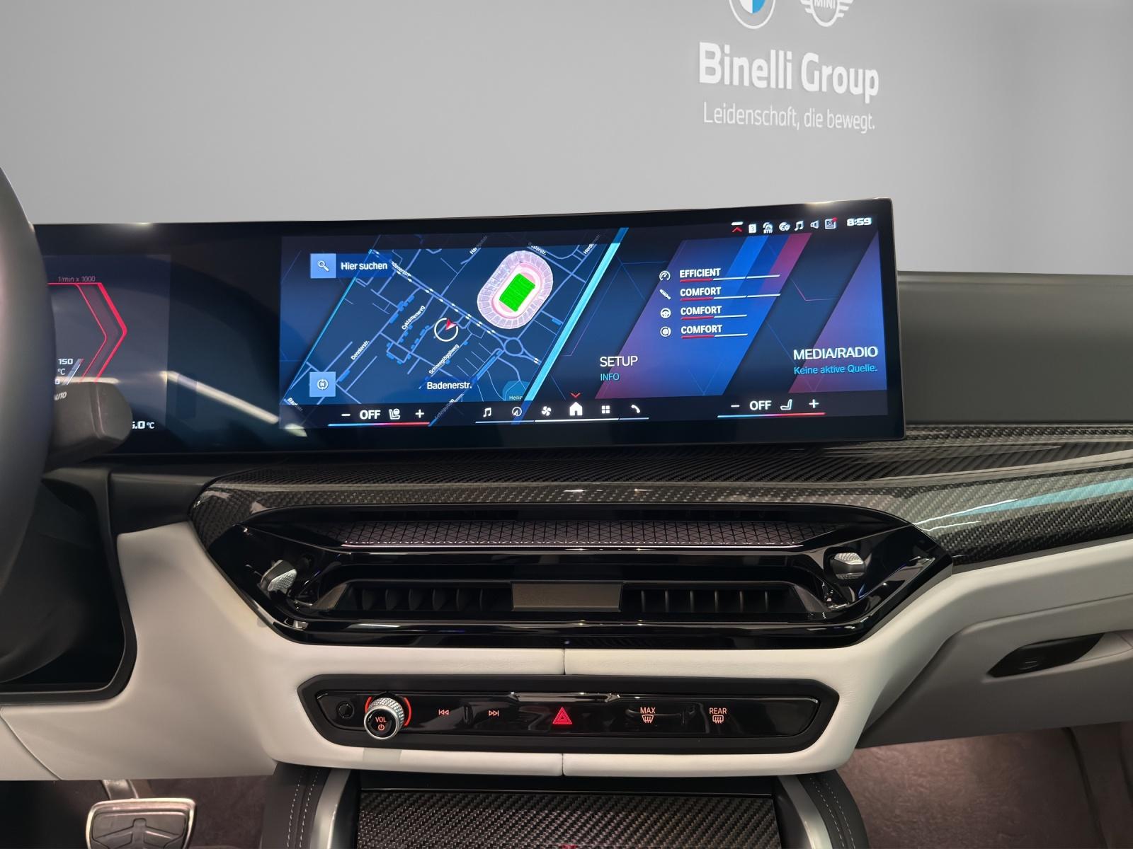 BMW M4 Competition xDrive Cabrio-image-16