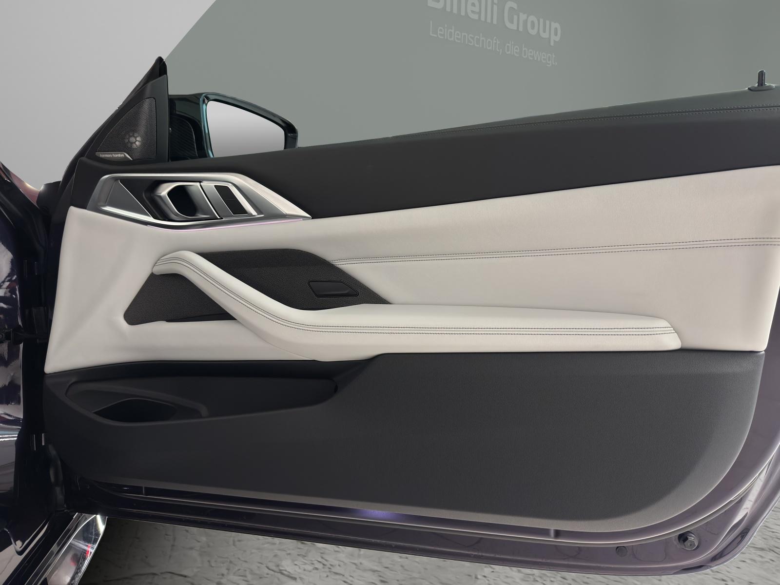 BMW M4 Competition xDrive Cabrio-image-19