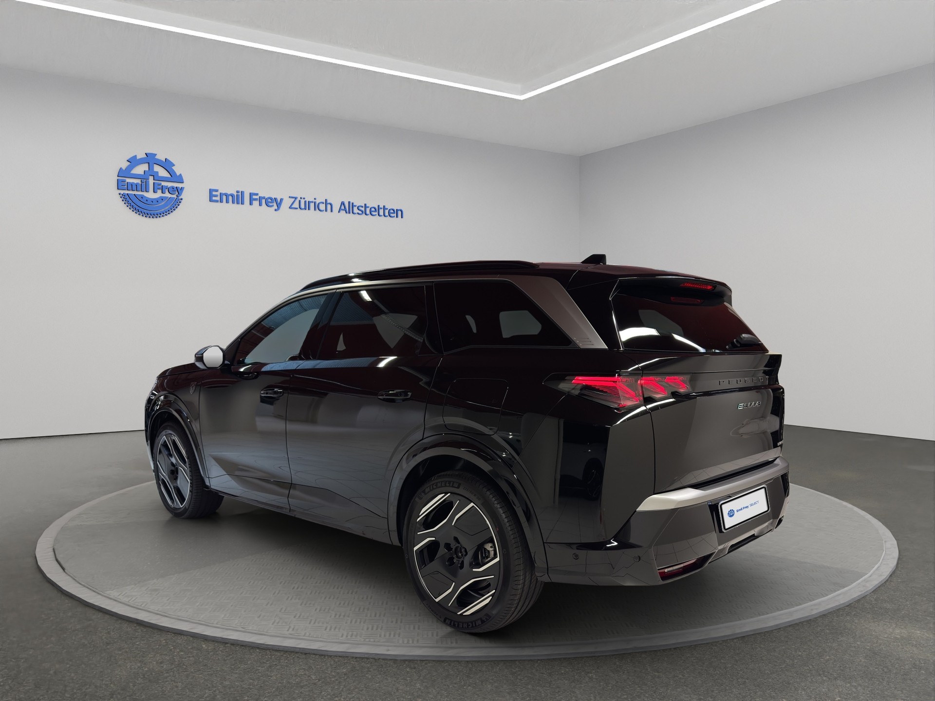 PEUGEOT 5008 e-GT Exclusive AWD-showroom-element-2