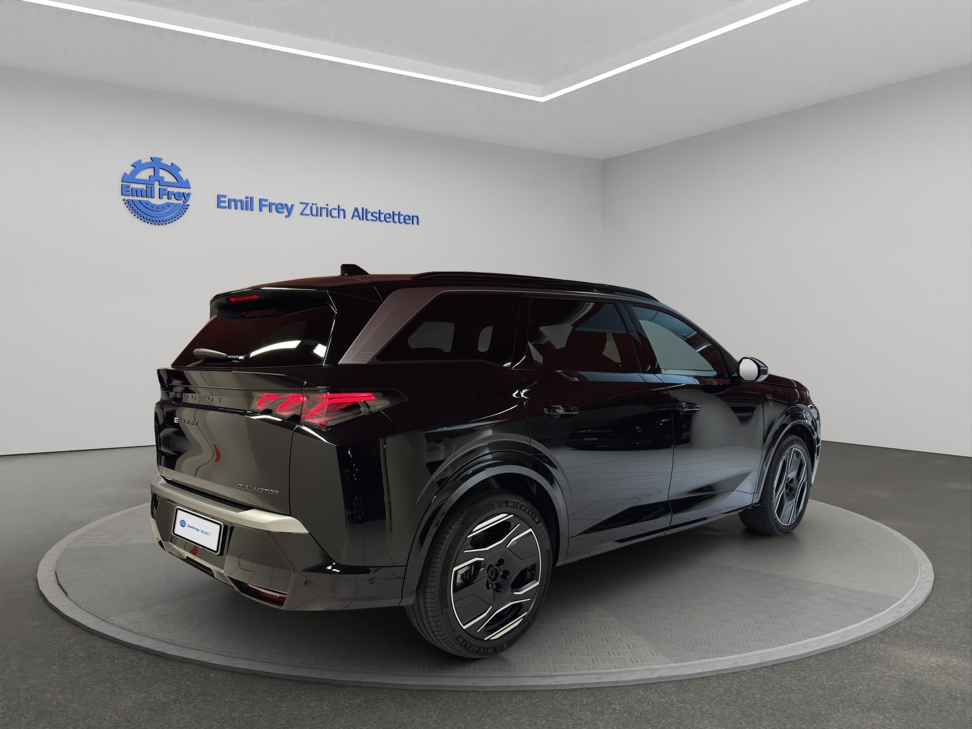 PEUGEOT 5008 e-GT Exclusive AWD-showroom-element-3