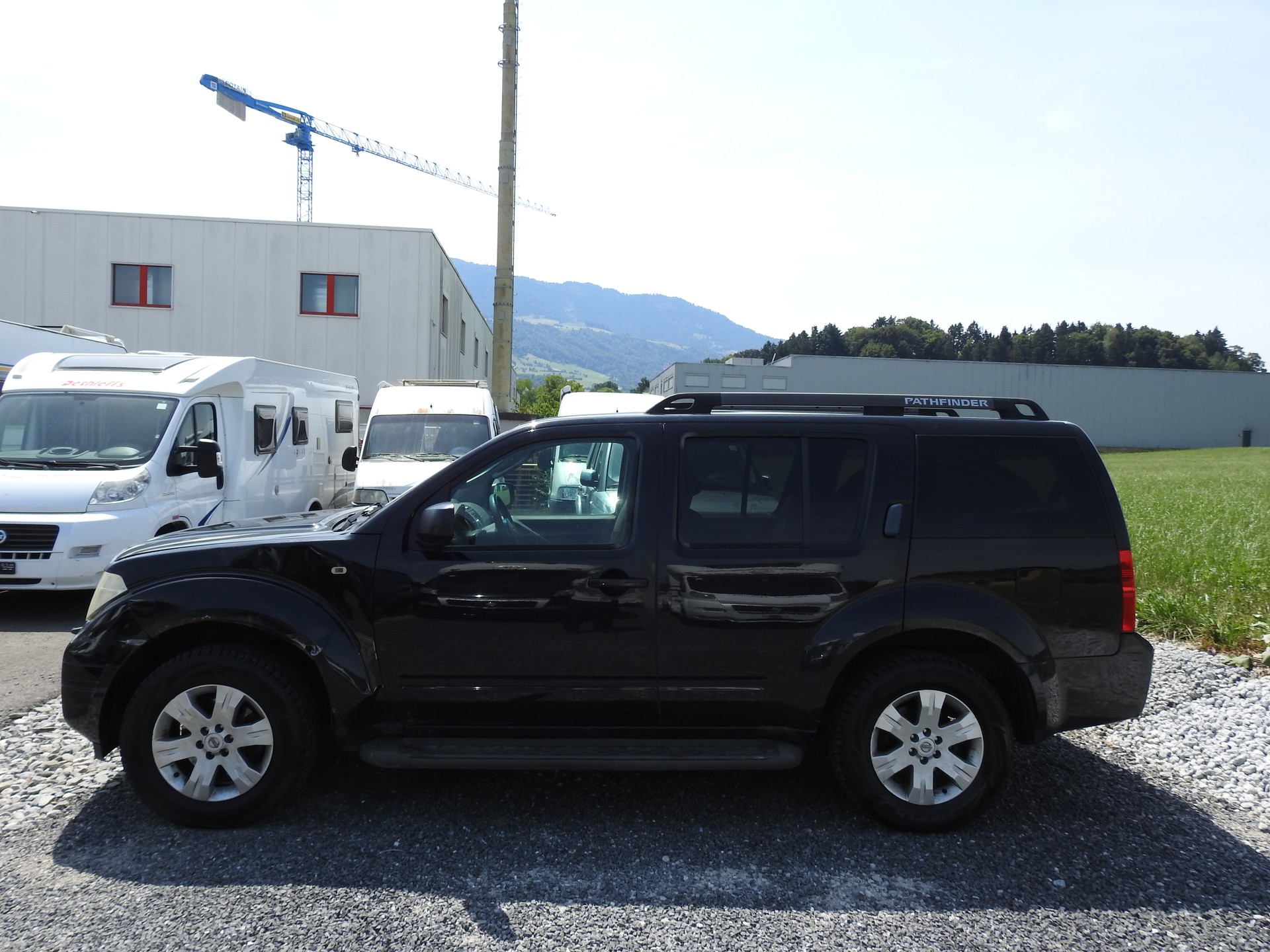 NISSAN Pathfinder 2.5 dCi LE-showroom-element-2