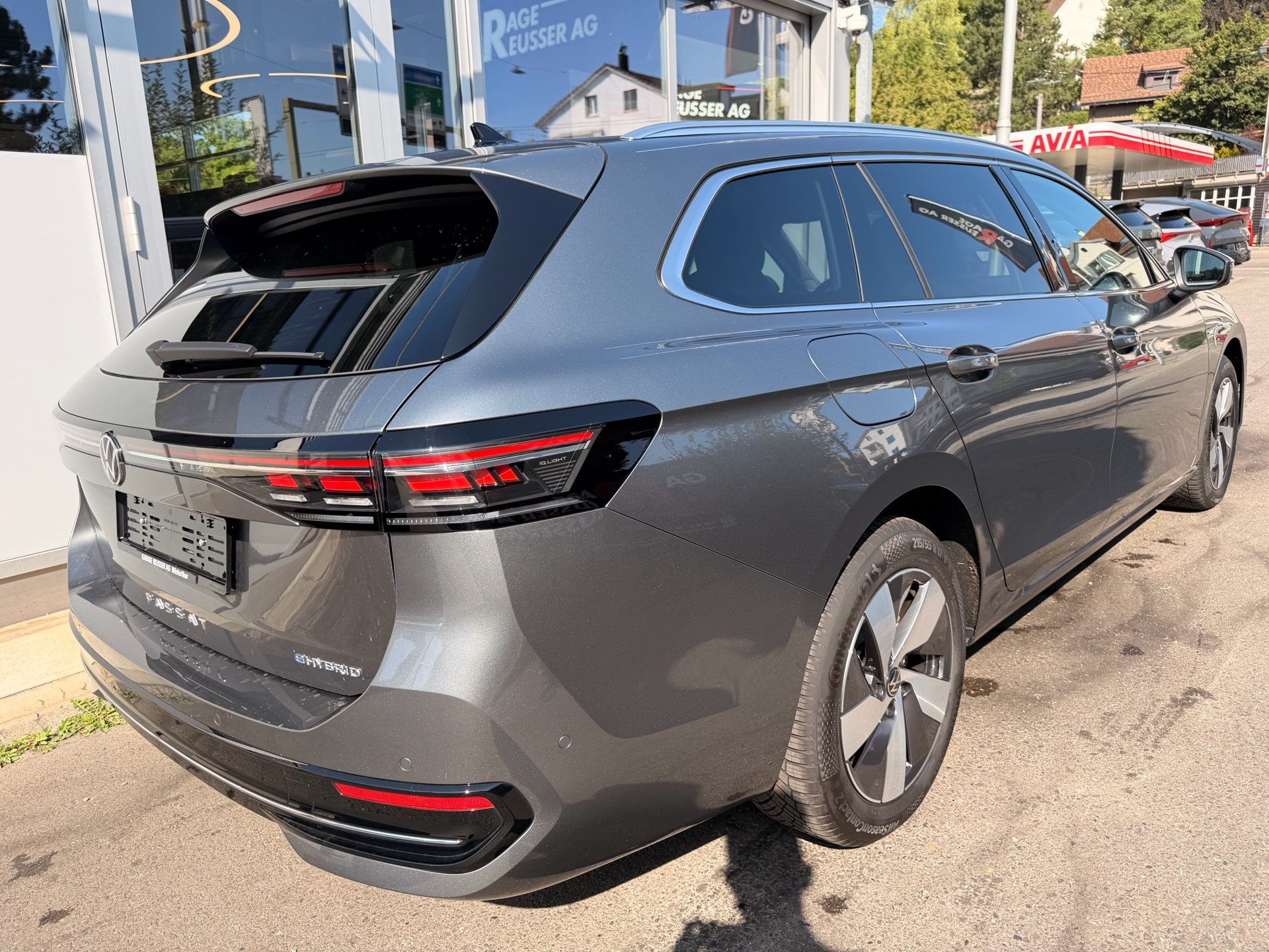 VW Passat Variant 1.5 TSI eHybrid 204 PS Elegance *** WUNDERSCHÖNES FAHRZEUG MIT TOP AUSSTATTUNG !!! ***-showroom-element-3