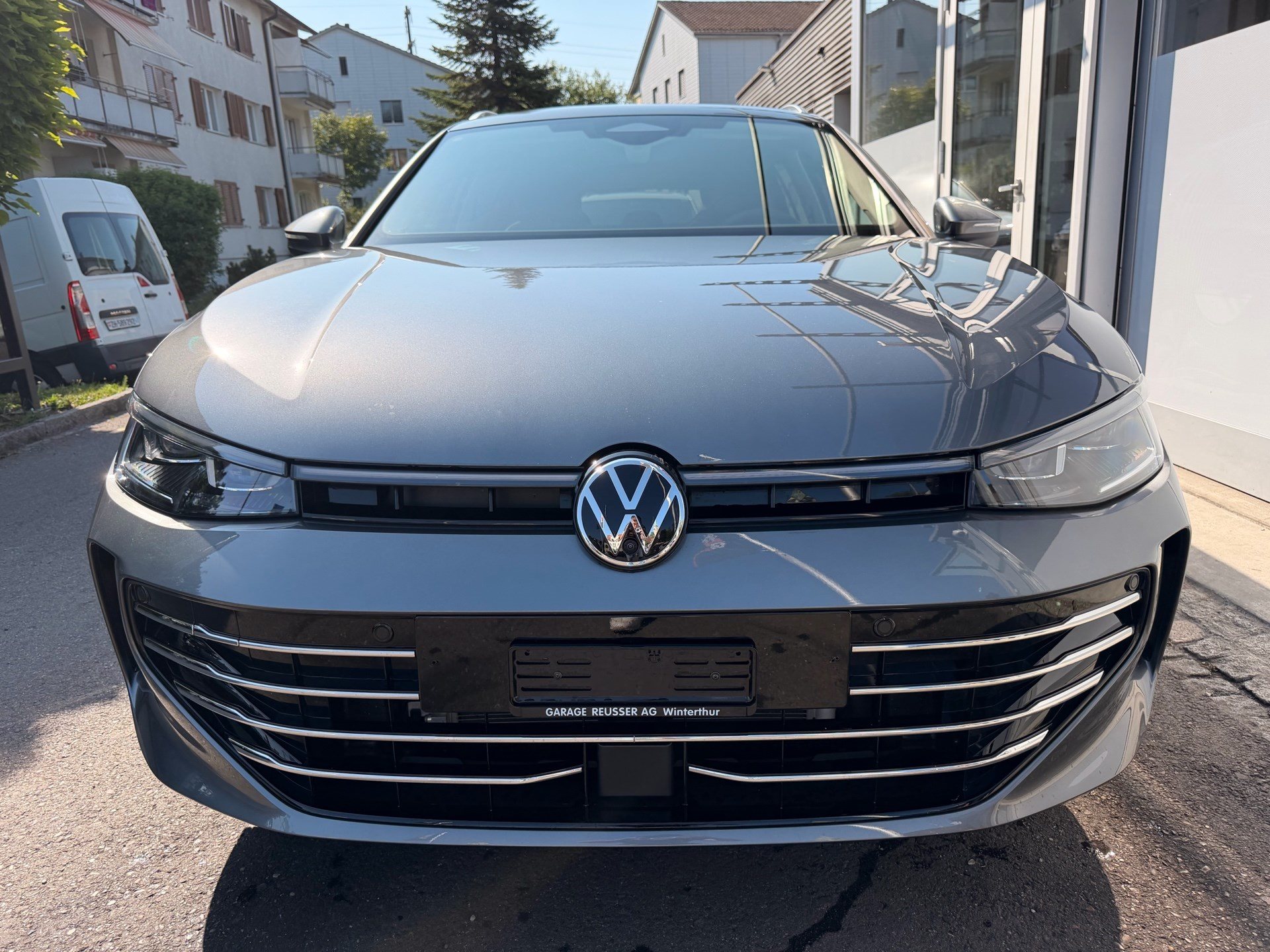 VW Passat Variant 1.5 TSI eHybrid 204 PS Elegance *** WUNDERSCHÖNES FAHRZEUG MIT TOP AUSSTATTUNG !!! ***-showroom-element-1