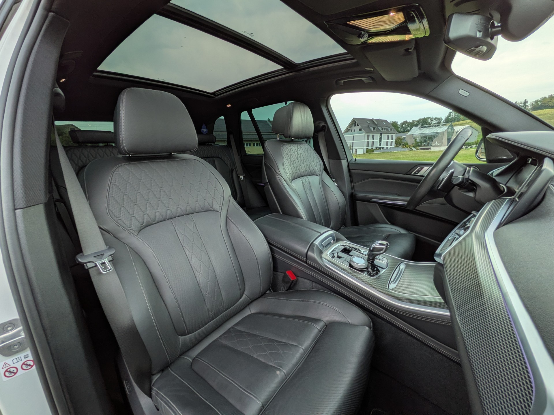 BMW X5 xDrive M50d Steptronic-image-13