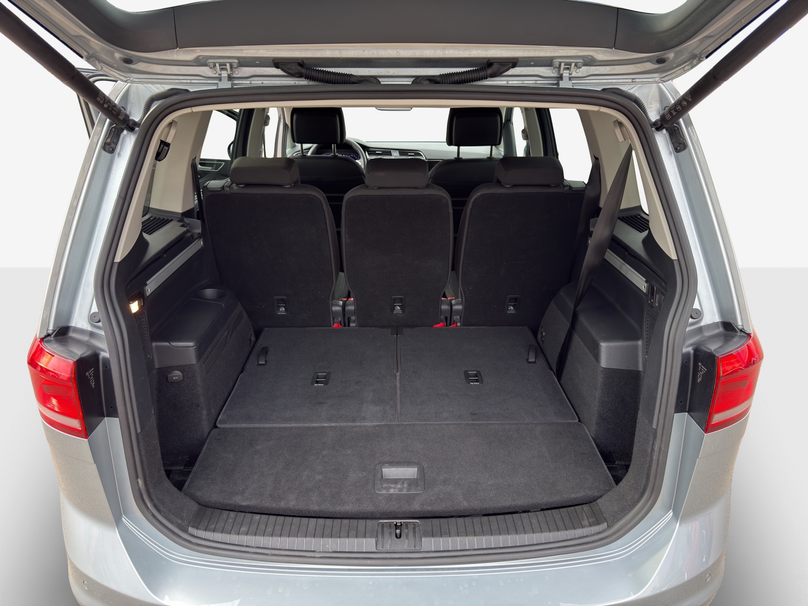 VW Touran 1.5 TSI EVO Highline DSG-image-12