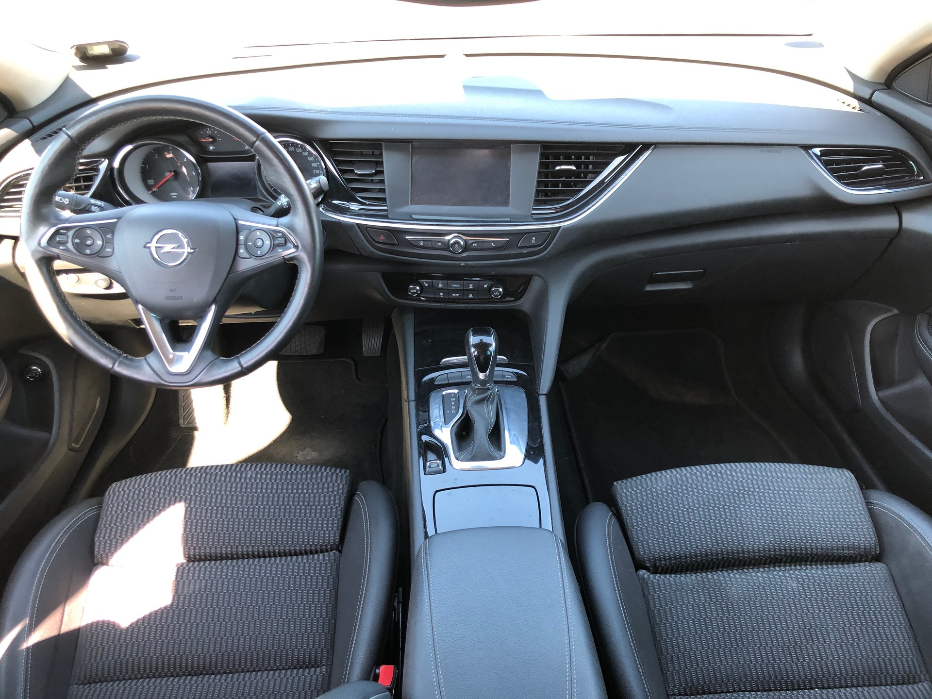 OPEL Sports Tourer-image-11