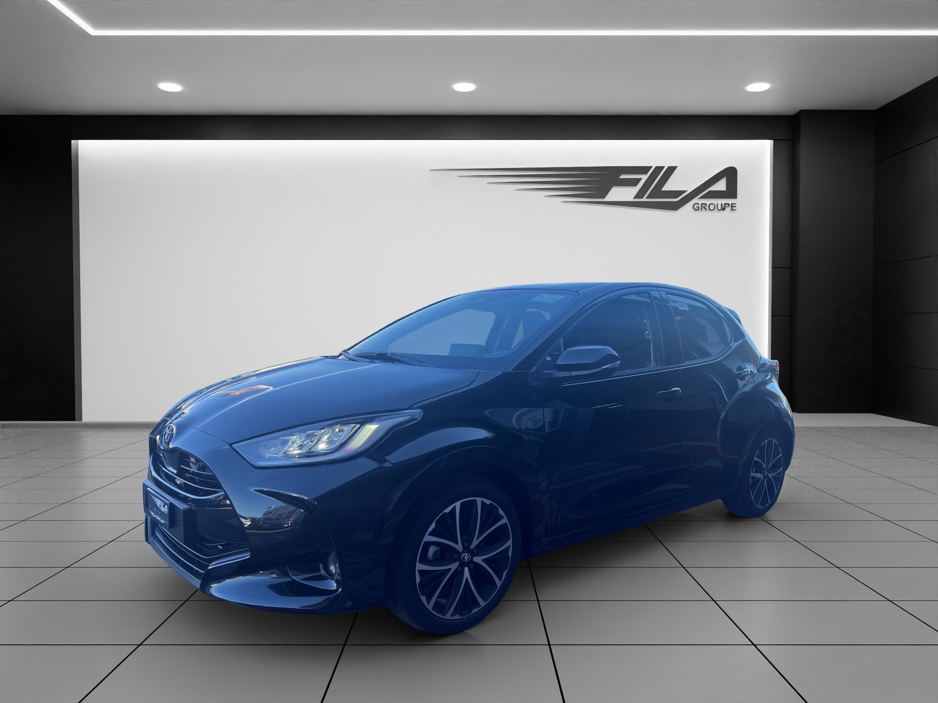 TOYOTA YARIS 1.5 VVT-i HSD Trend-showroom-element-1