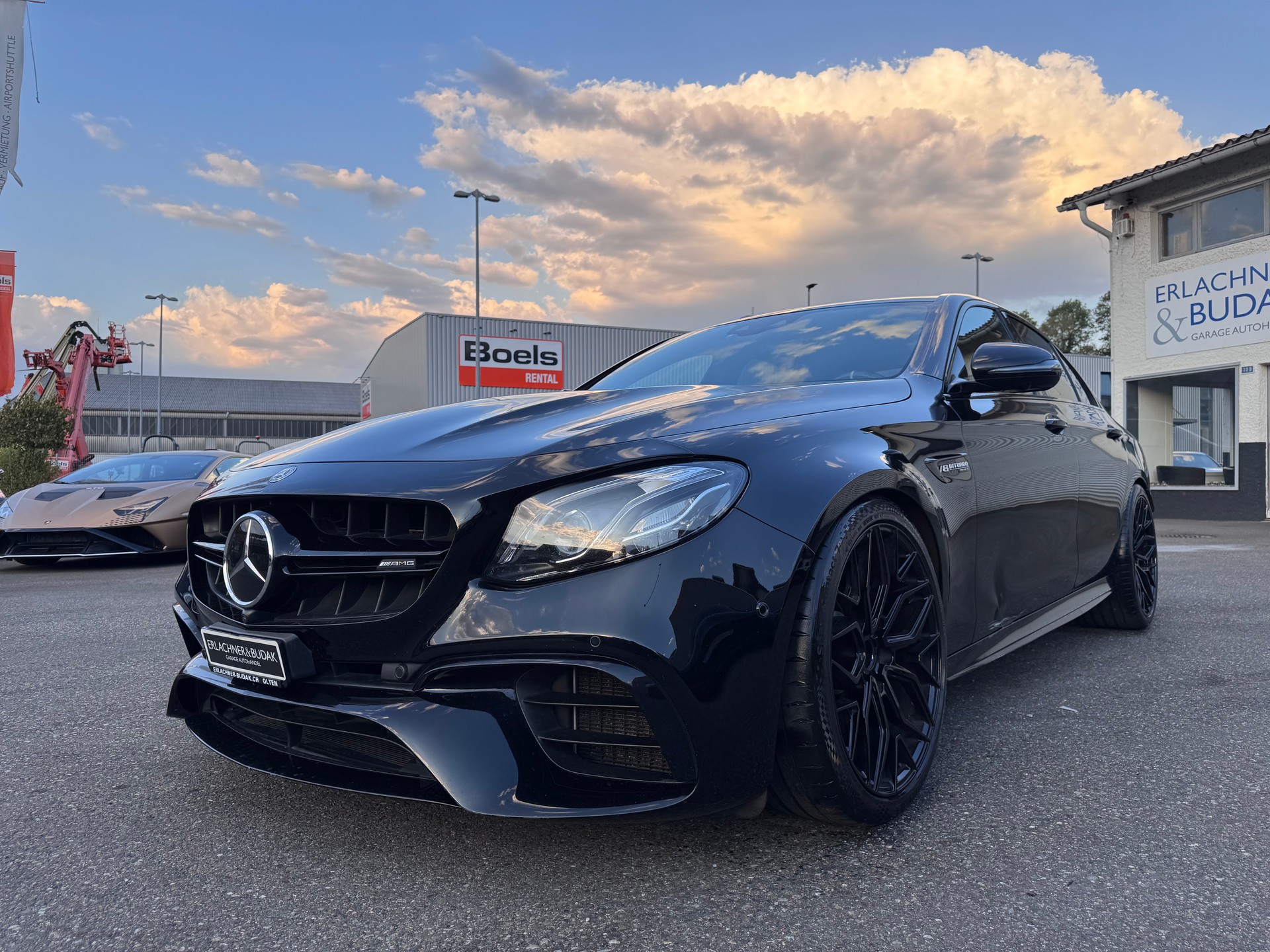 MERCEDES-BENZ E 63 AMG S 4Matic Speedshift MCT-showroom-element-1