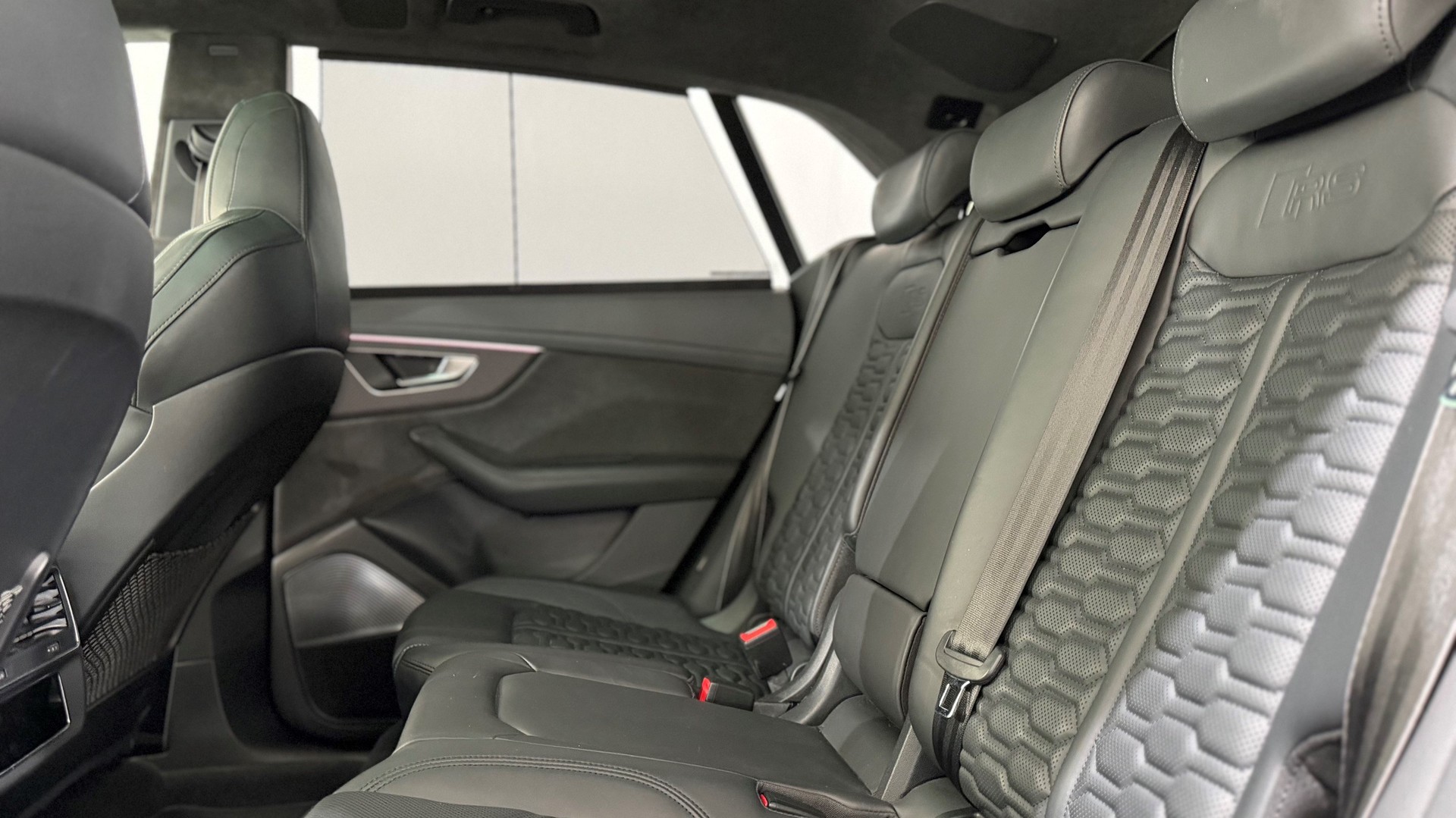 AUDI RS Q8 4.0 V8 TFSI quattro T-Tr-image-5