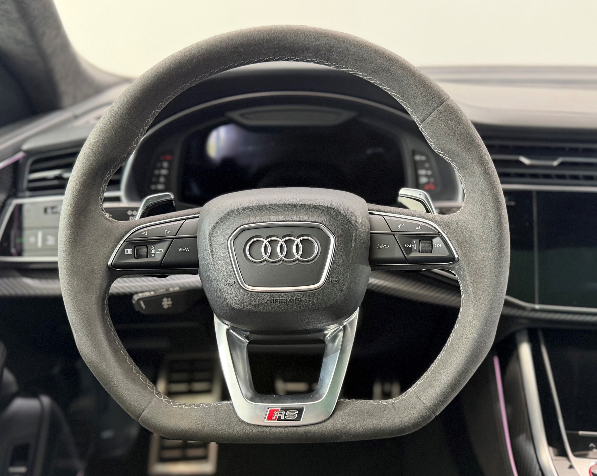 AUDI RS Q8 4.0 V8 TFSI quattro T-Tr-image-9