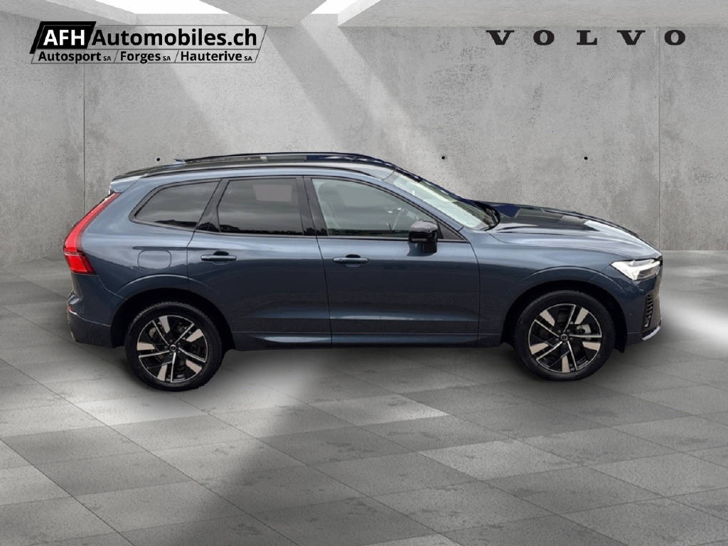 VOLVO XC60 2.0 T6 TE Plus Dark eAWD-showroom-element-3