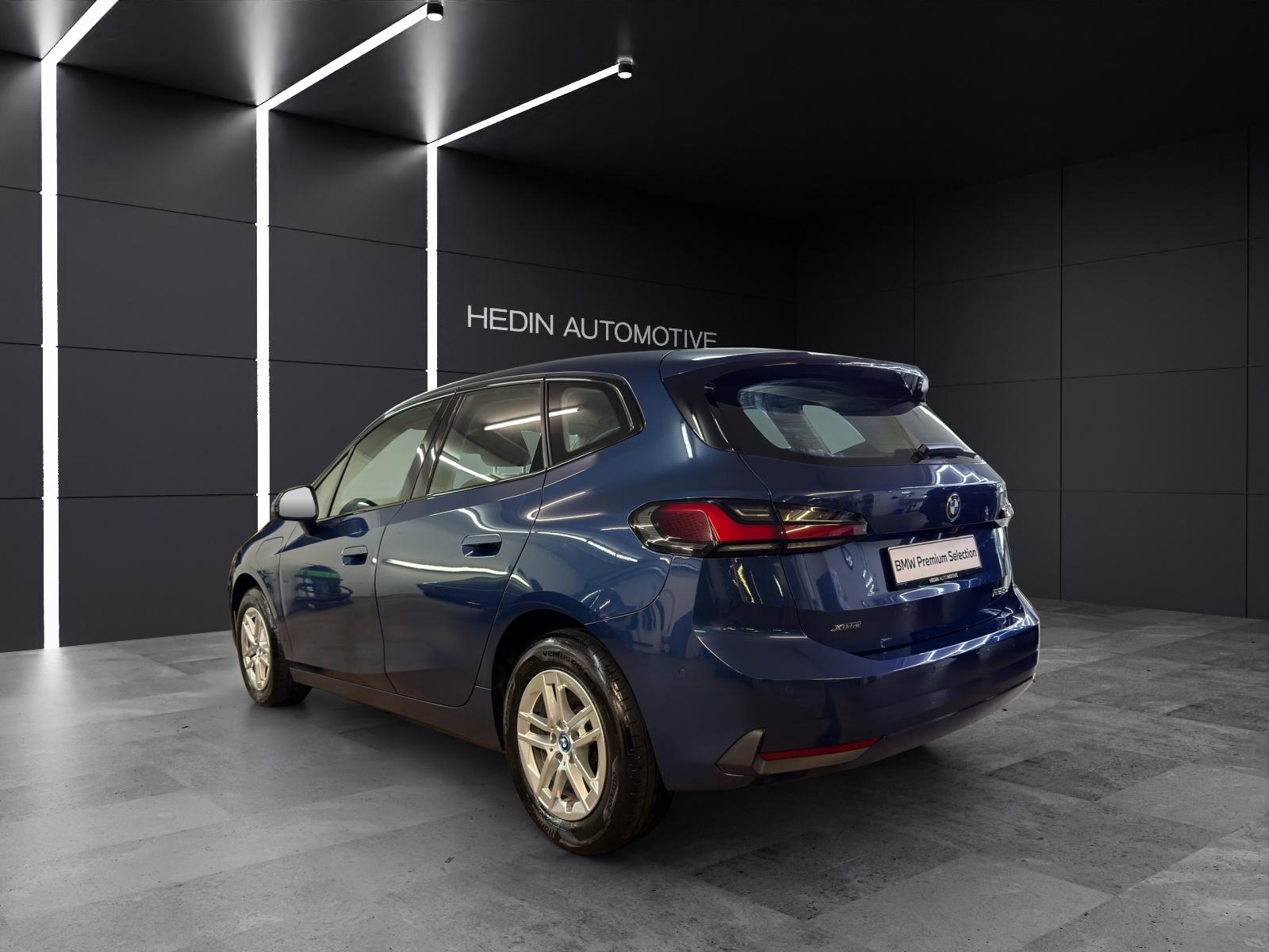 BMW 225e xDrive Active Tourer-showroom-element-2