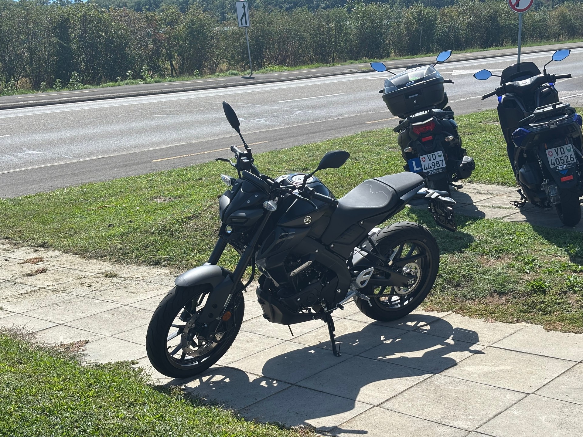 YAMAHA MT-125 ABS-image-4