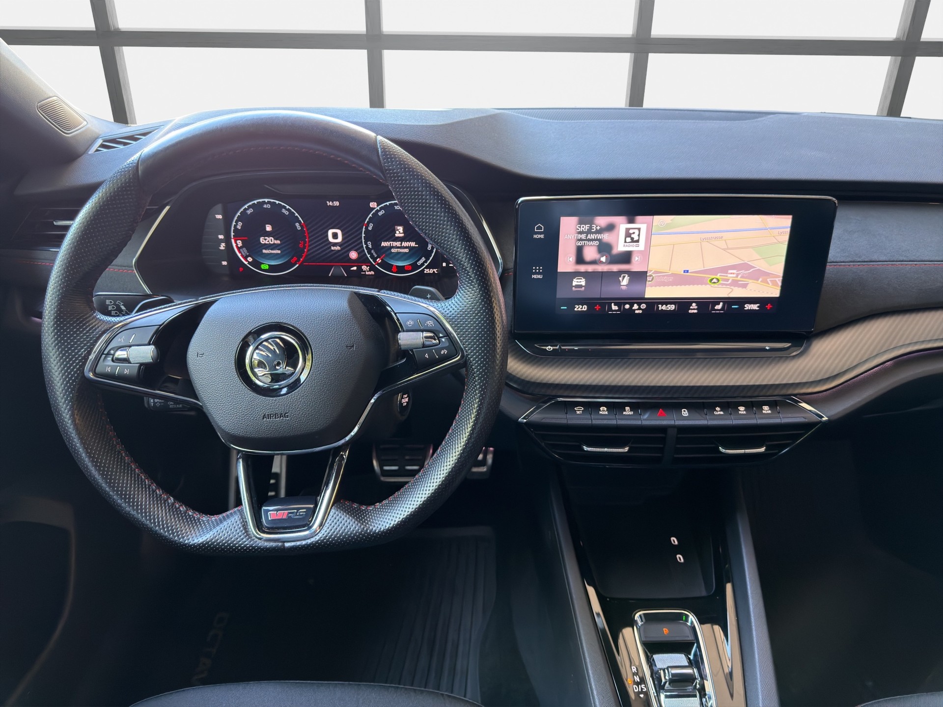 SKODA Octavia Combi 2.0 TSI DSG RS-image-7