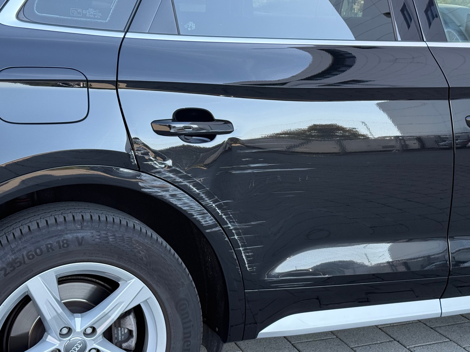 AUDI Q5 35 TDI sport quattro S-tronic-image-4