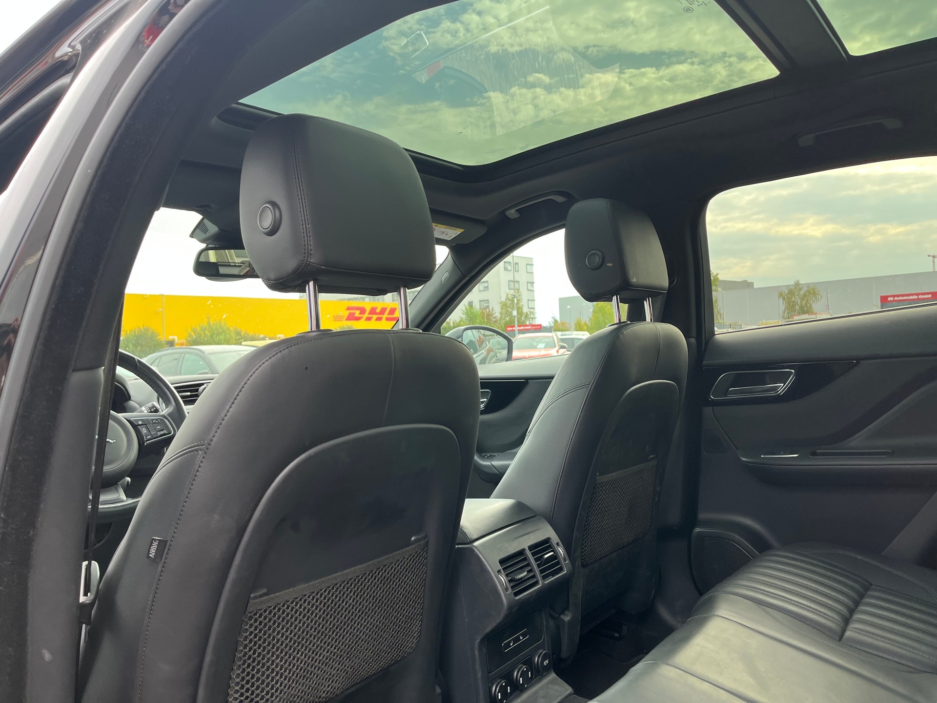 JAGUAR F-Pace 3.0 TD First Edition AWD Automatik-image-15