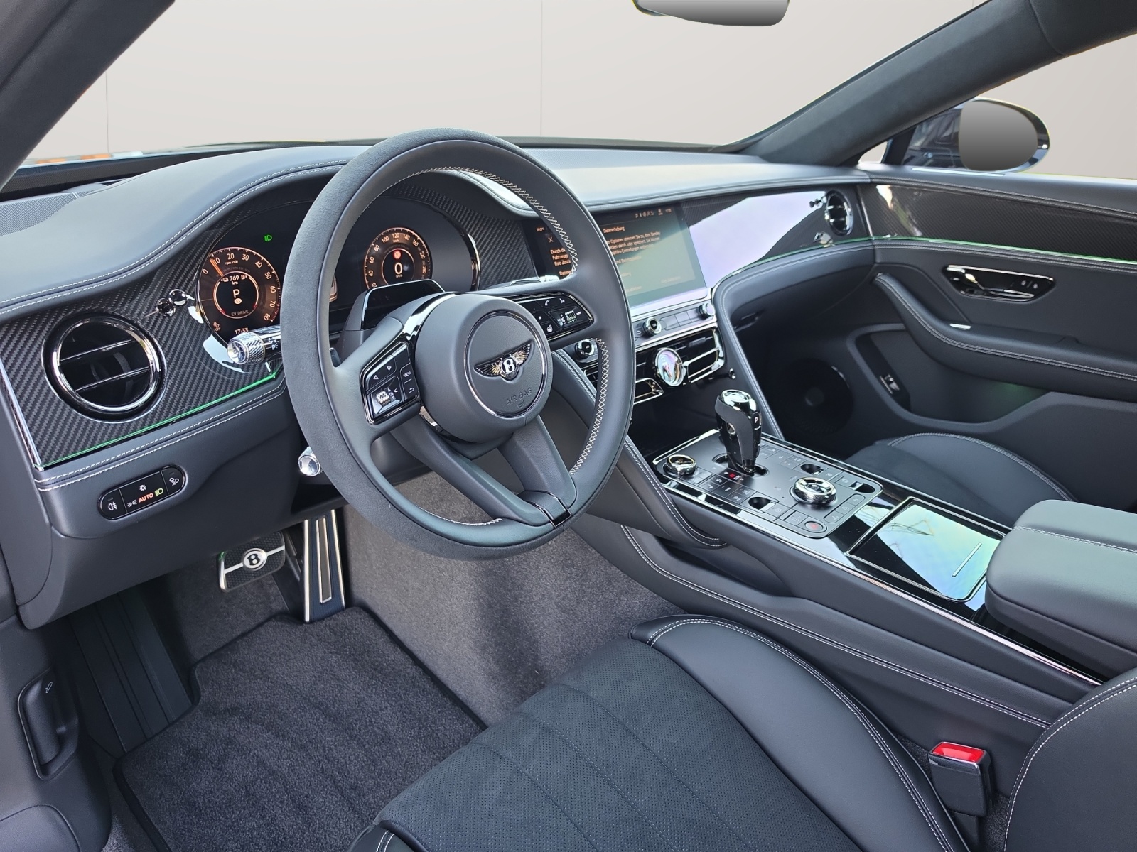 BENTLEY NEW Flying Spur S V8-showroom-element-3