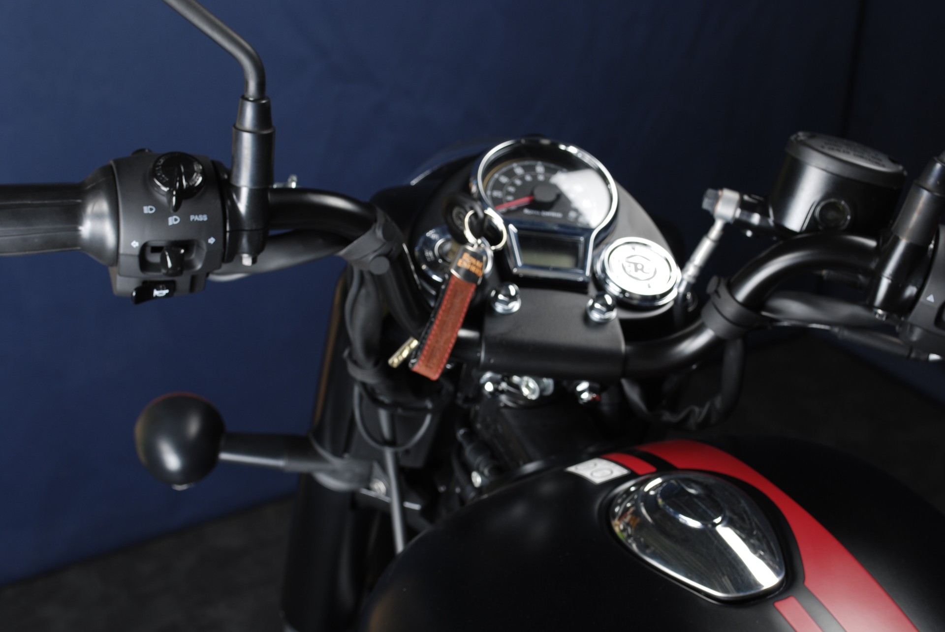 ROYAL ENFIELD Classic 350-image-13