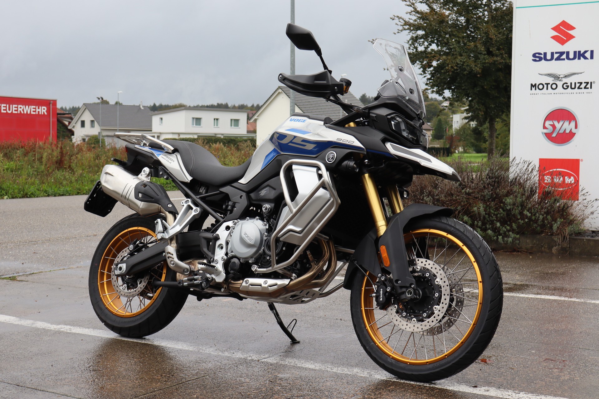 VOGE 900DSX-image-1