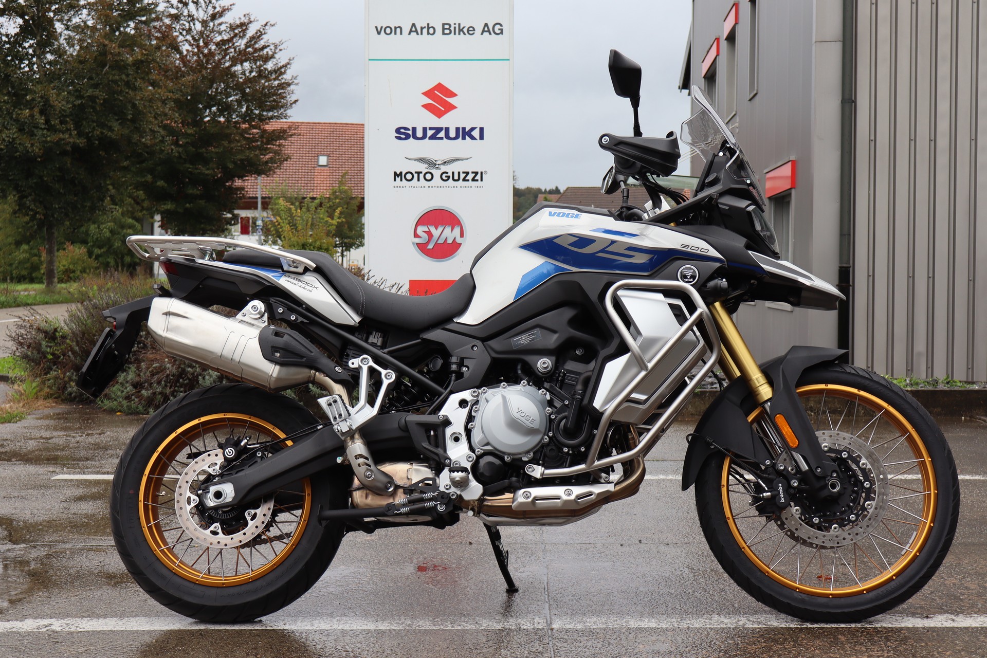 VOGE 900DSX-image-0