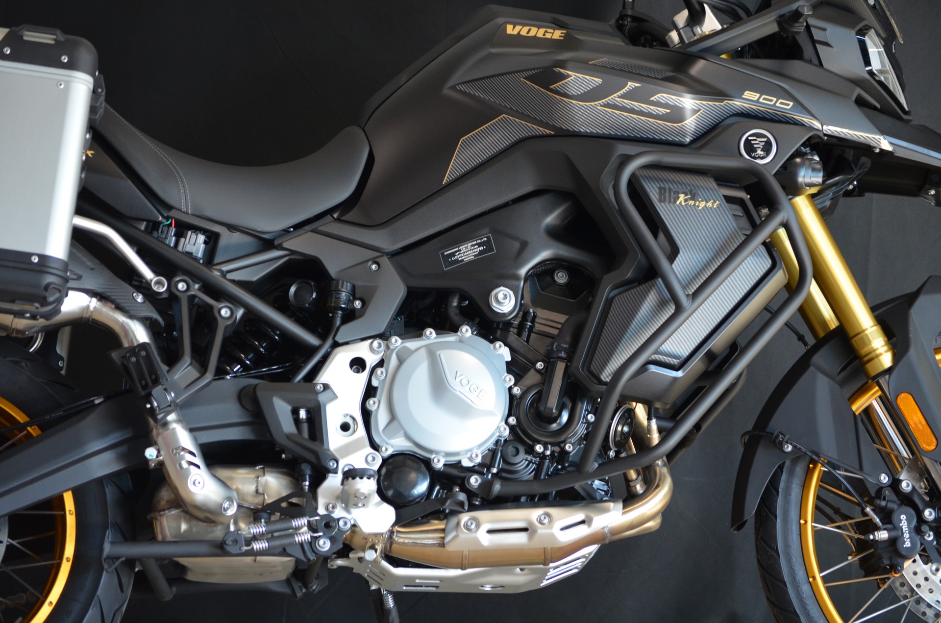 VOGE 900 DSX BLACK KNIGHT-image-8